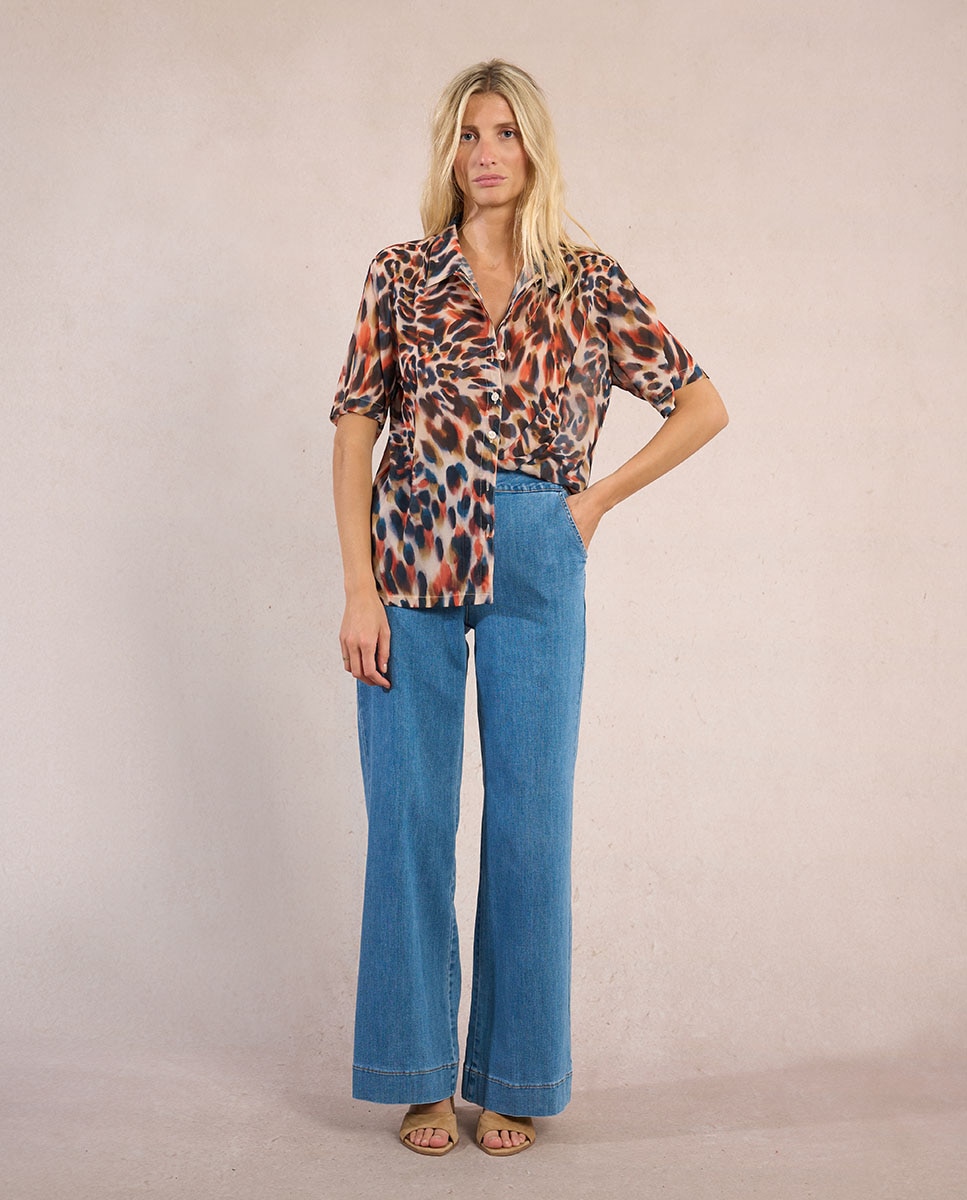 Molly Bracken - Camisa de mujer de manga corta estampado animal.