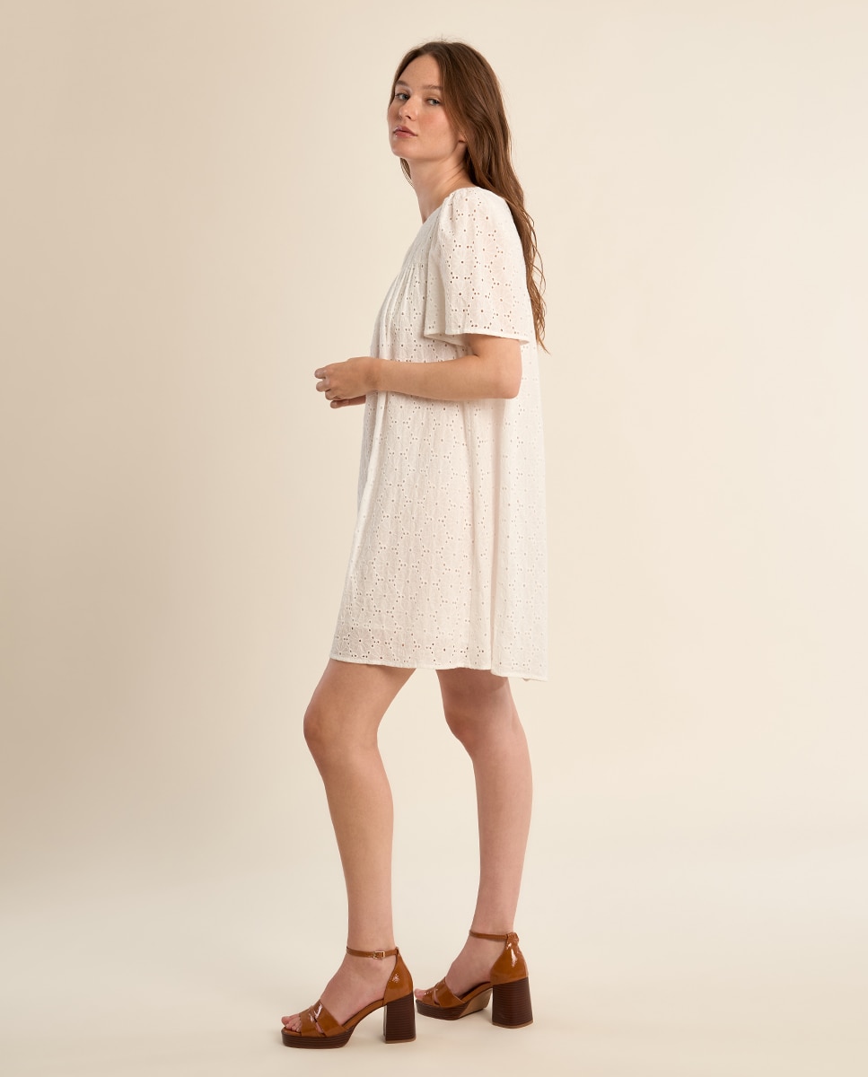 Molly Bracken - Vestido corto de manga corta en tejido calado.