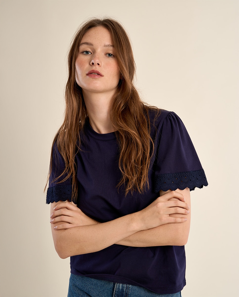 Camiseta de mujer de manga corta detalles bordados - Molly Bracken - Azul marino Azul marino-4