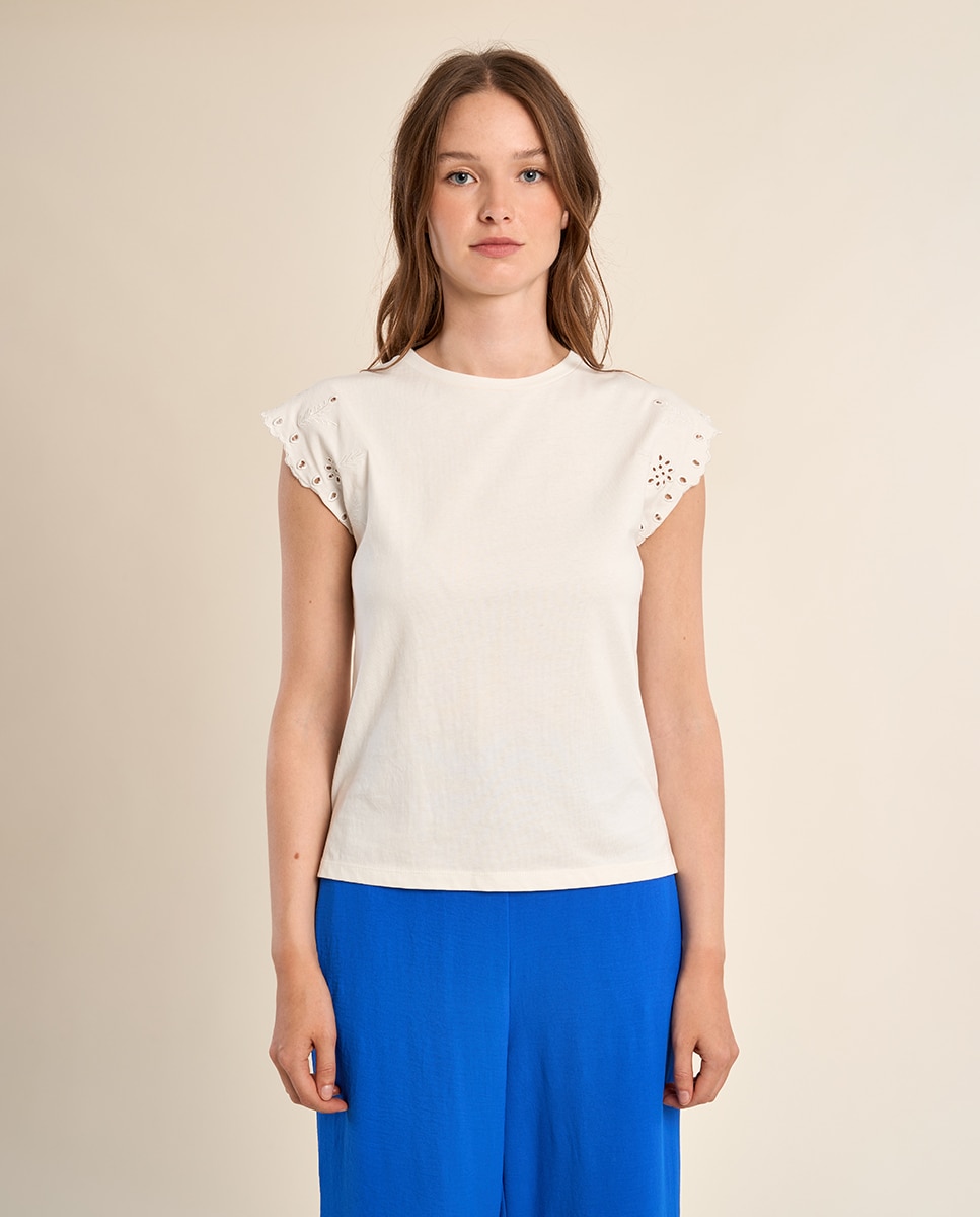 Camiseta de mujer de manga corta detalles bordados - Molly Bracken - Crudo Crudo-2