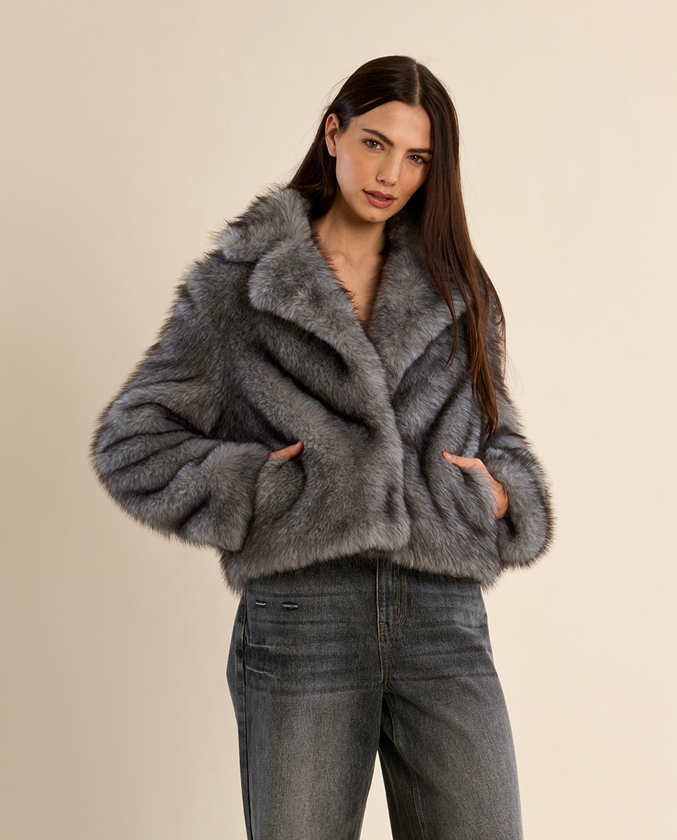 Abrigo de mujer de peluche con cuello y solapa - Molly Bracken - Gris Gris-3