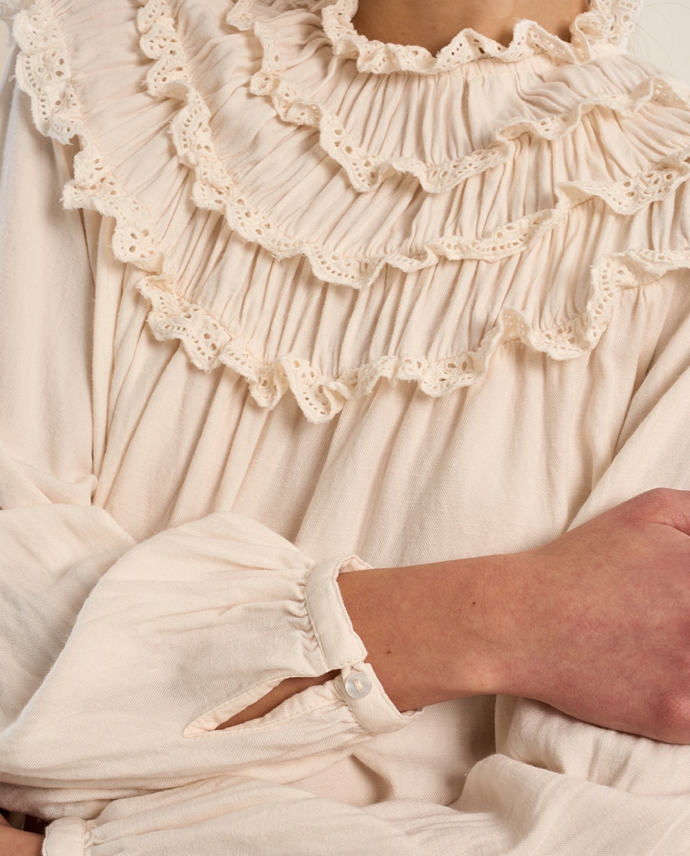 Imagen 5 de Blusa de mujer de manga larga detalle volantes - Molly Bracken - Crema Crema