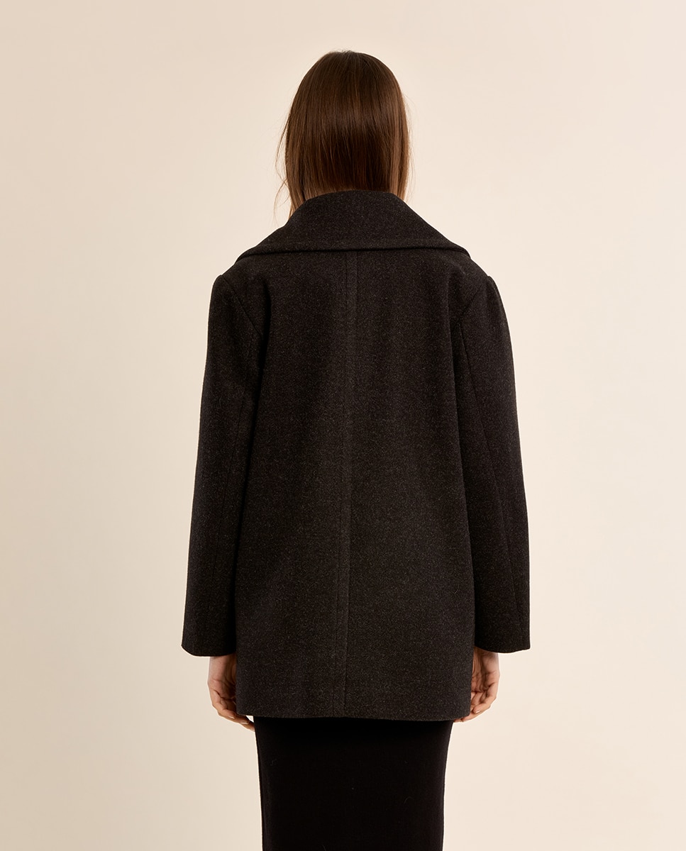Abrigo de mujer corto con cuello y solapa - Molly Bracken - Negro Negro-4