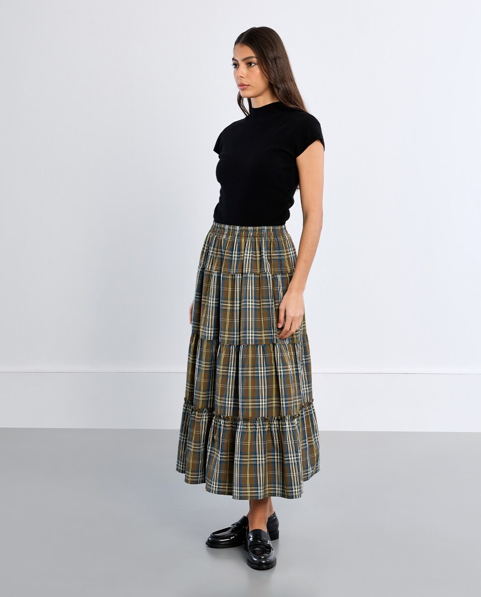 Imagen 0 de Falda larga con estampado y volantes Verde
