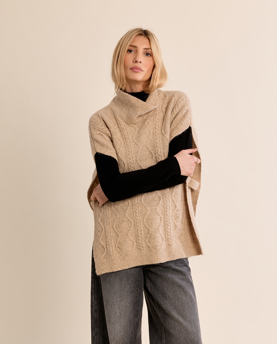 Poncho de mujer asimétrico con cuello alto - Molly Bracken - Beige Beige-3