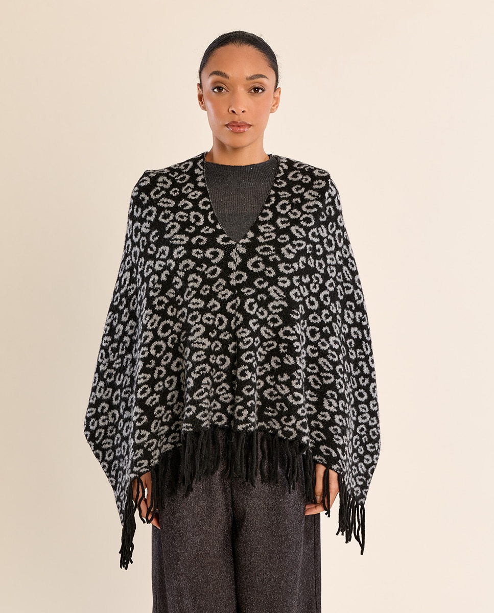 Poncho de mujer con estampado y flecos - Molly Bracken - Negro Negro-2