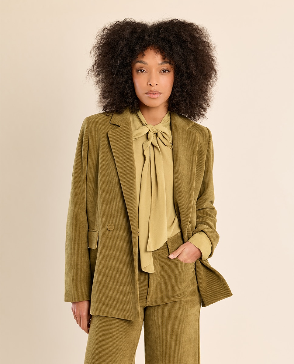 Blazer de mujer aterciopelado con cuello y solapa - Molly Bracken - Verde Oliva Verde Oliva-3