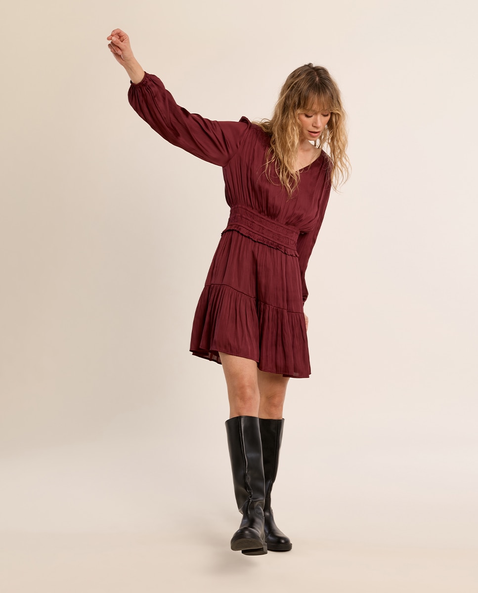 Vestido corto satinado con volantes - Molly Bracken - Burdeos Burdeos-1