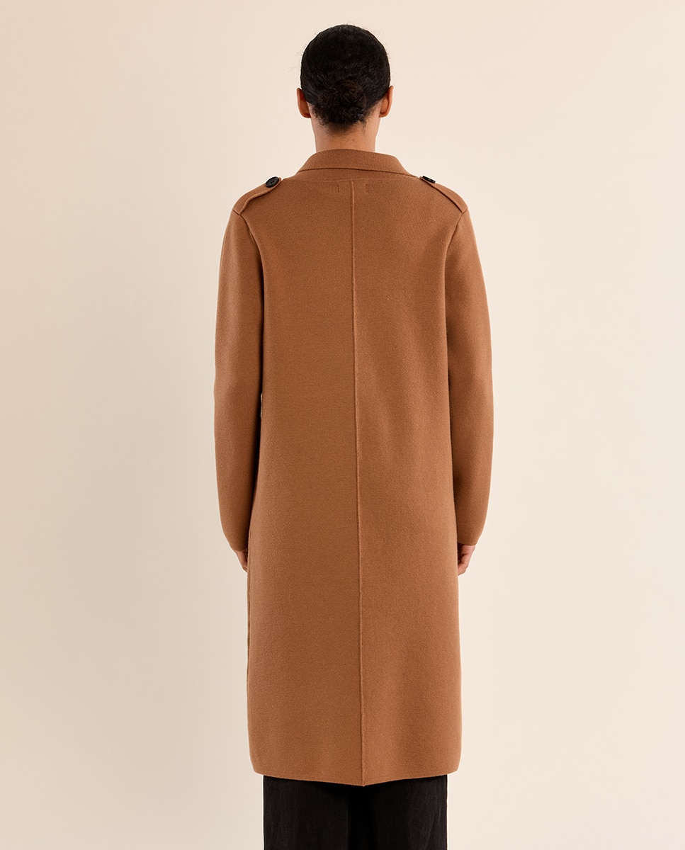 Abrigo de mujer largo con cuello y solapa - Molly Bracken - Camel Camel-4