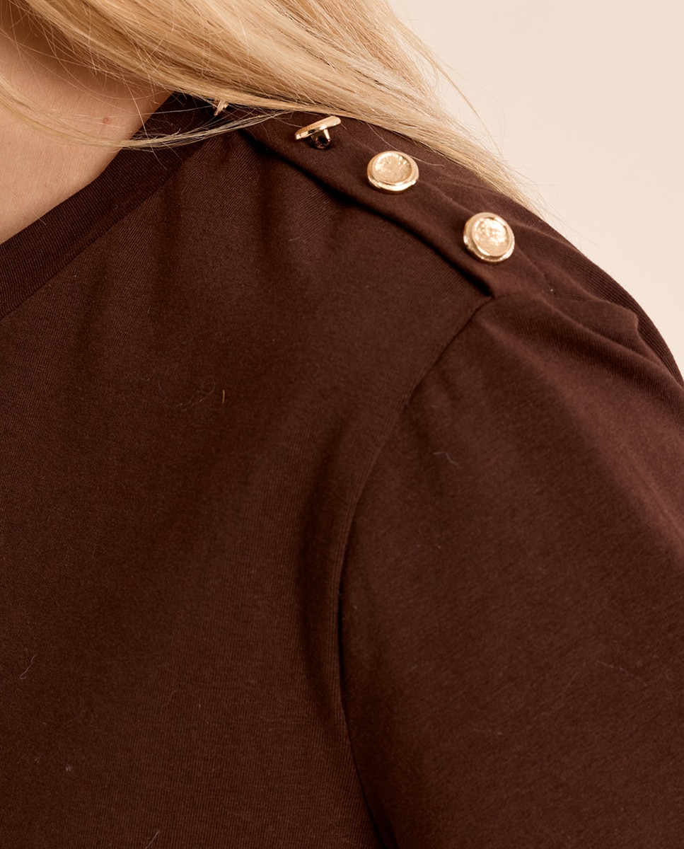 Camiseta de mujer de manga corta detalle botones - Molly Bracken - Marrón chocolate Marrón chocolate-5