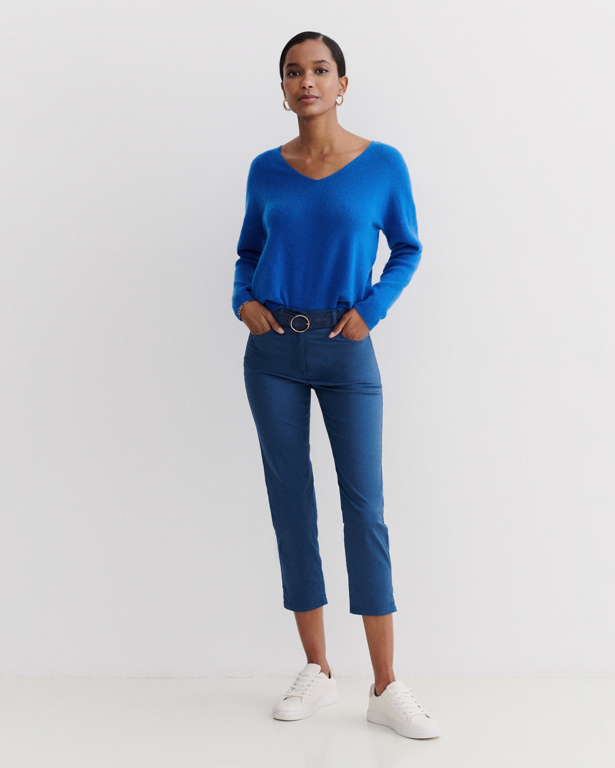 Caroll - Pantalón pitillo de mujer cropped con 5 bolsillos.