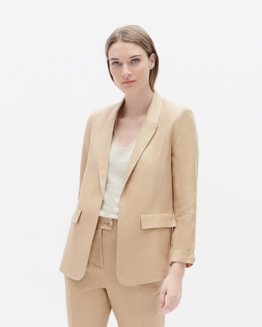 Imagen 0 de Blazer de mujer con bolsillos italianos en lino 100%
