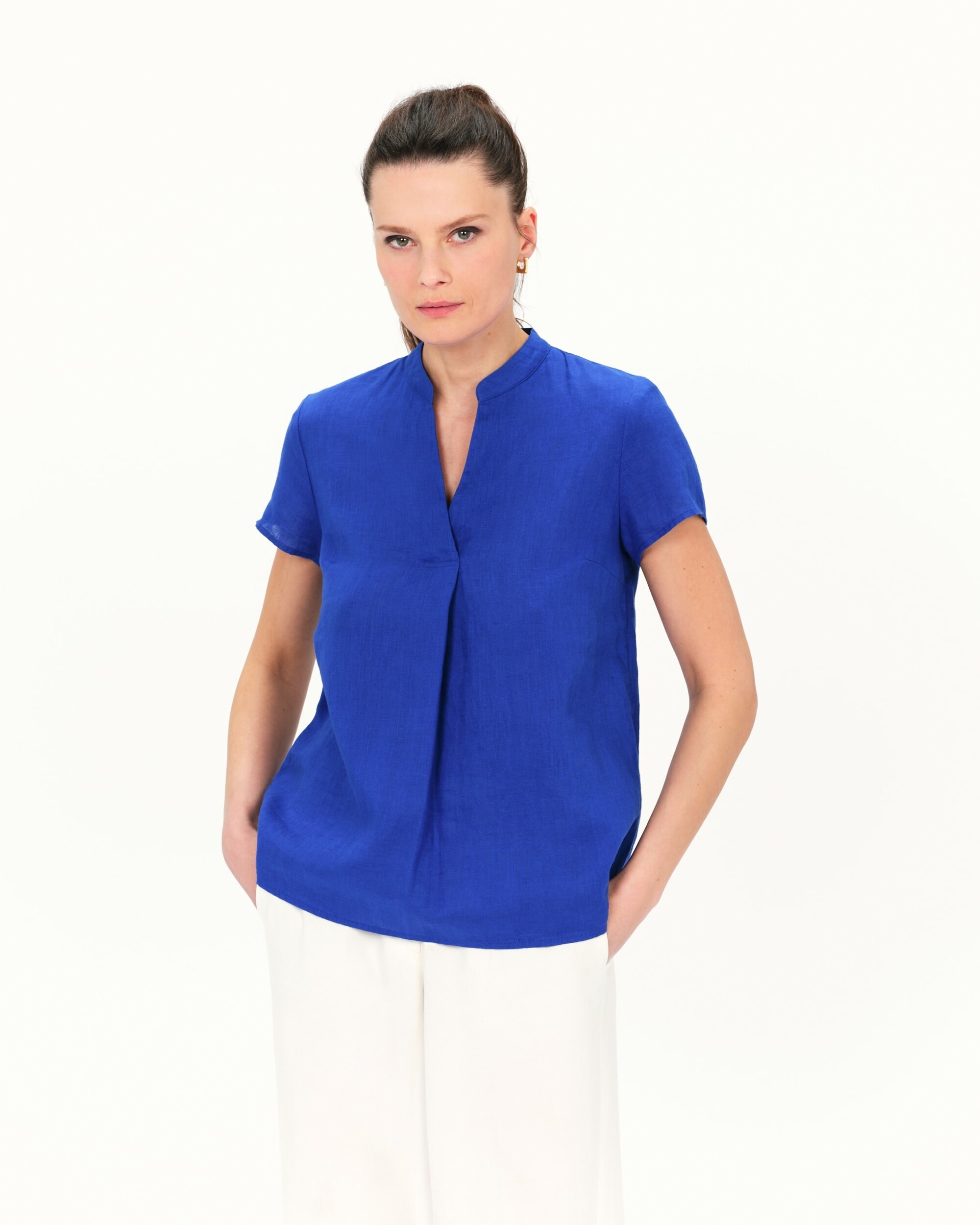 Blusa de mujer 100 lino con cuello redondo