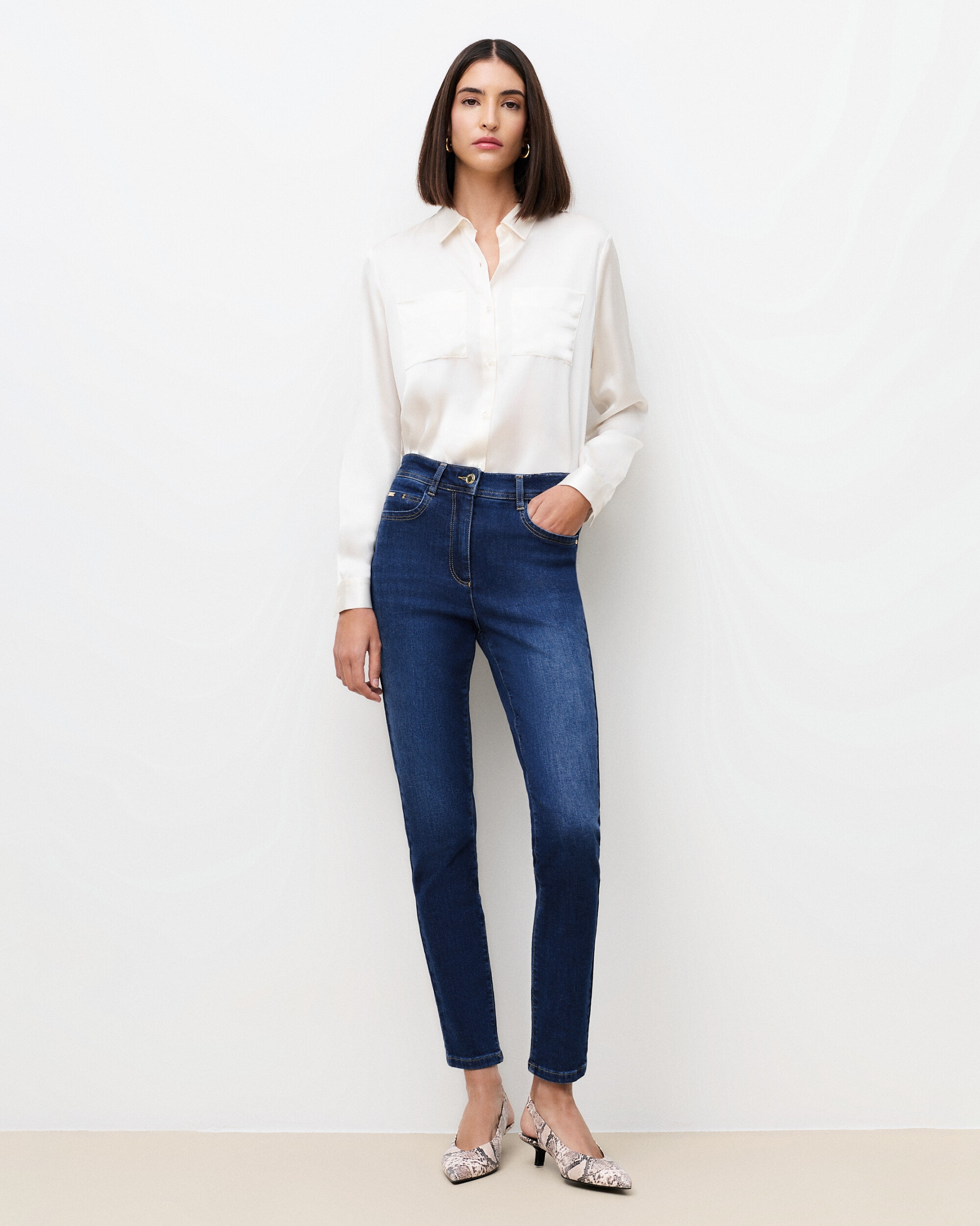 Caroll - Pantalón vaquero de mujer de tiro alto en corte skinny.