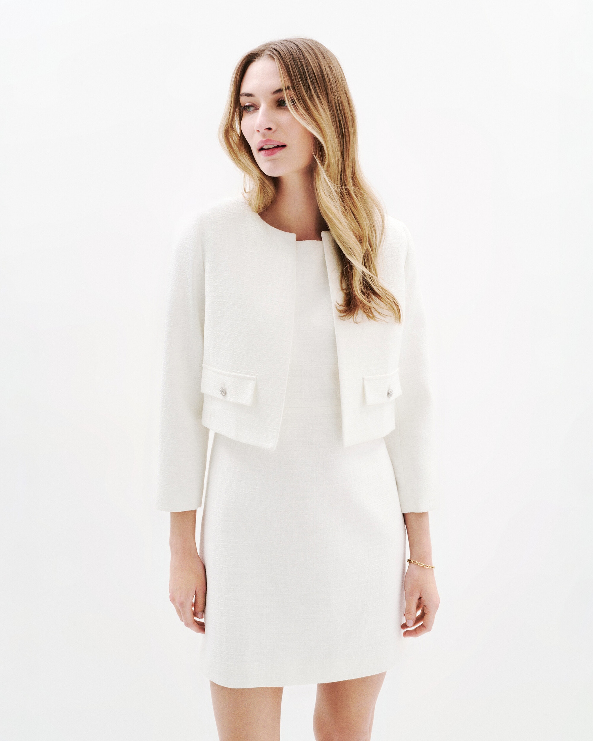 Caroll - Chaqueta de mujer estilo corto con bolsillos italiano.