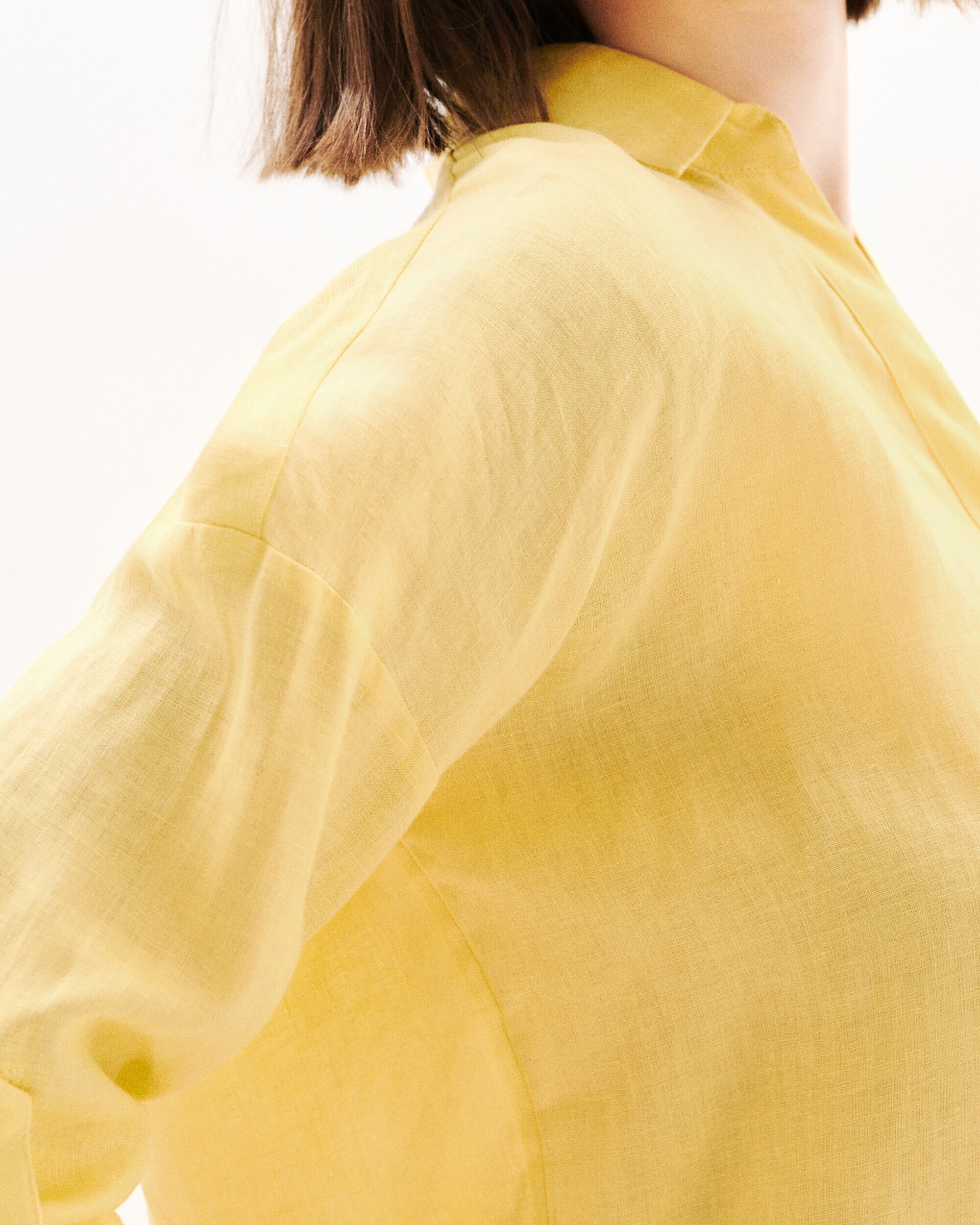 Camisa de mujer con escote pico en lino 100% - Caroll - Amarillo Amarillo-4