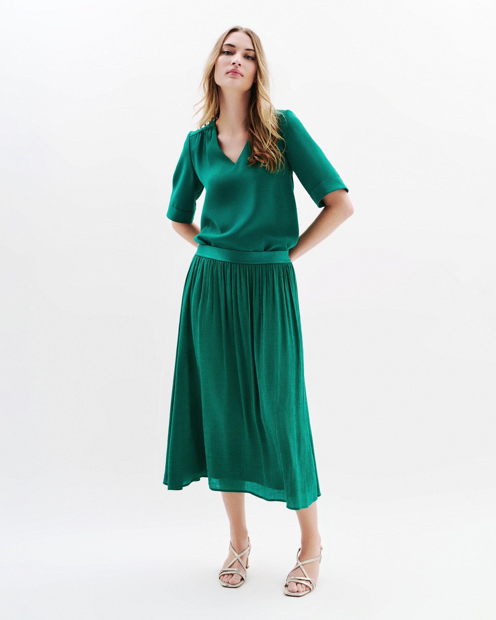 Caroll - Falda midi estilo plisado con forro a tono.