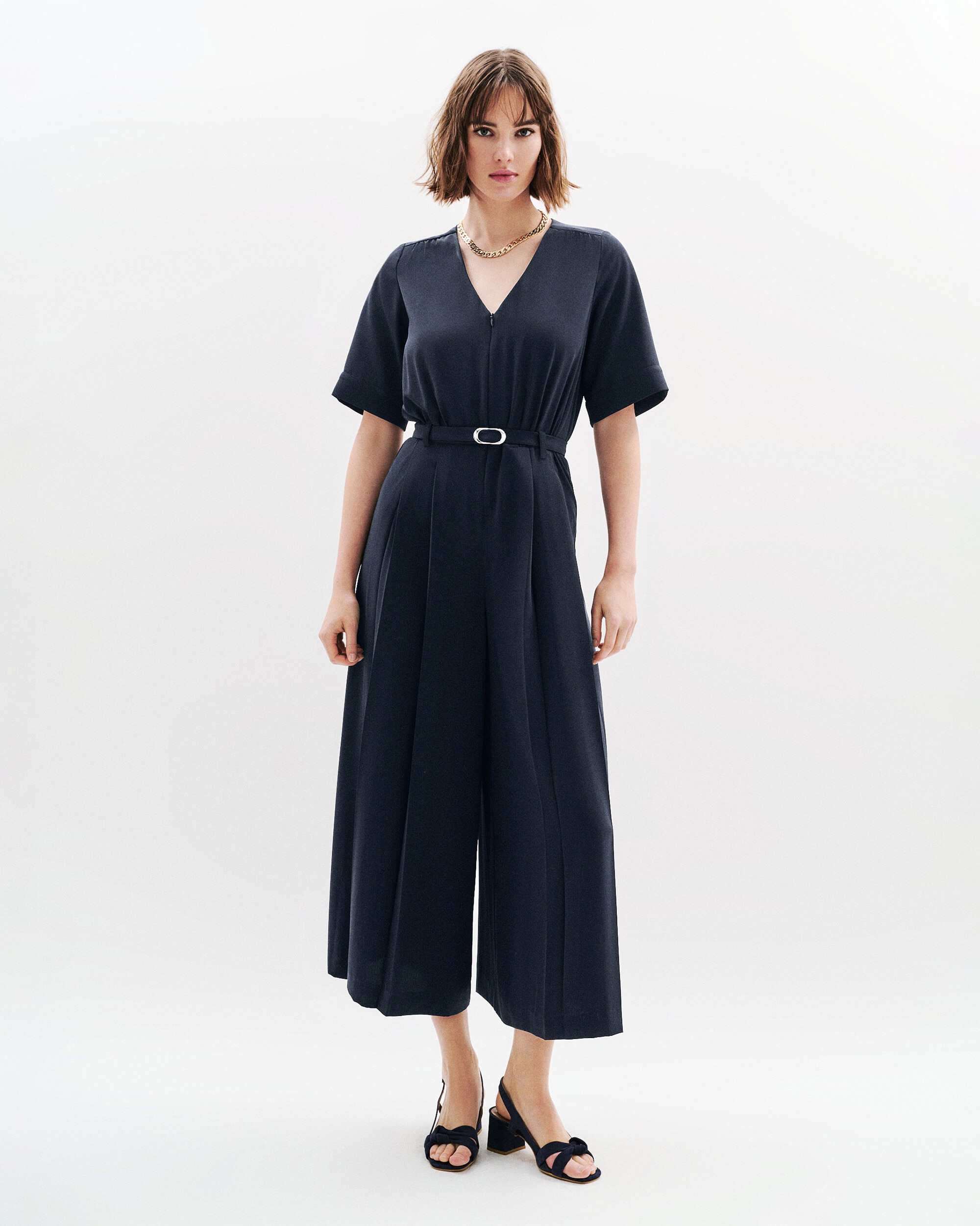 Caroll - Mono de mujer con escote pico y manga corta.