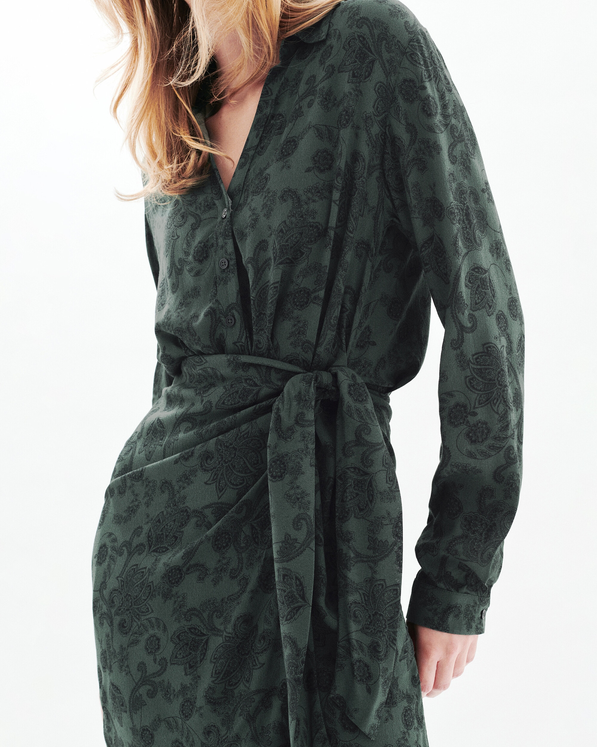 Vestido midi con cinturón y estampado paisley - Caroll - Verde Verde-3