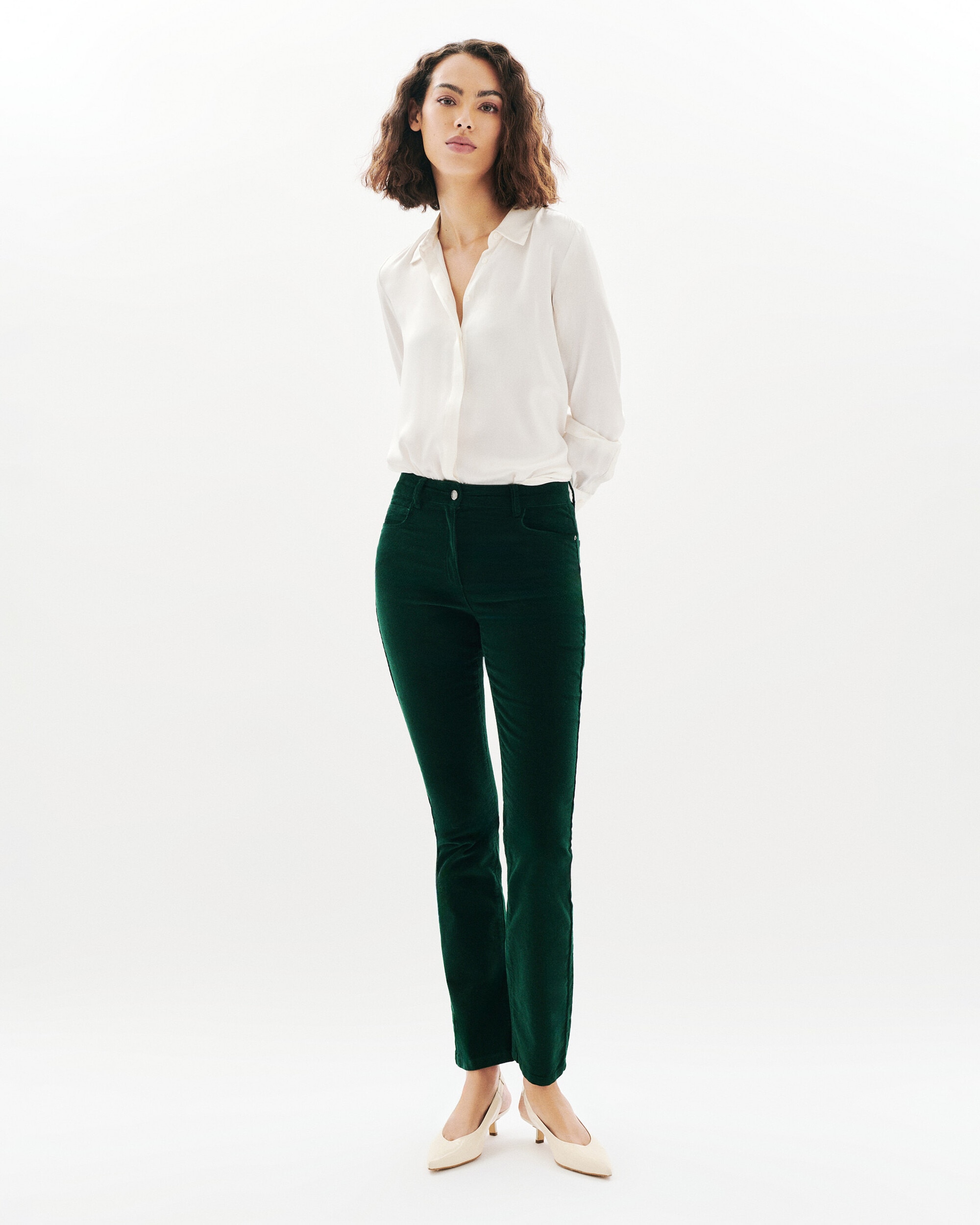 Pantalón recto de mujer de pana elástica y cierre con botón - Caroll - Verde oscuro Verde oscuro-1