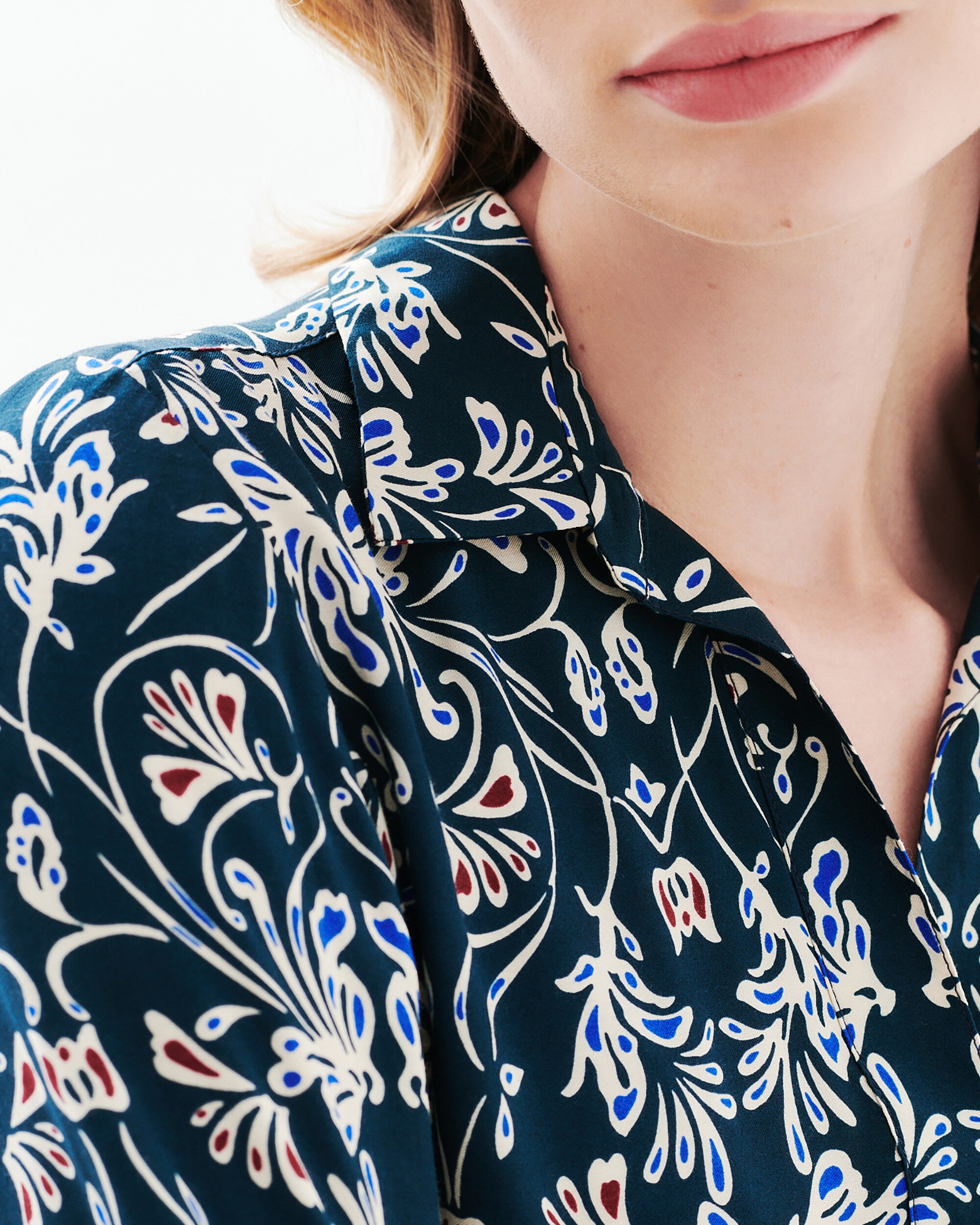Camisa de mujer con manga larga y estampado floreal - Caroll - Azul / Blanco Azul / Blanco-3