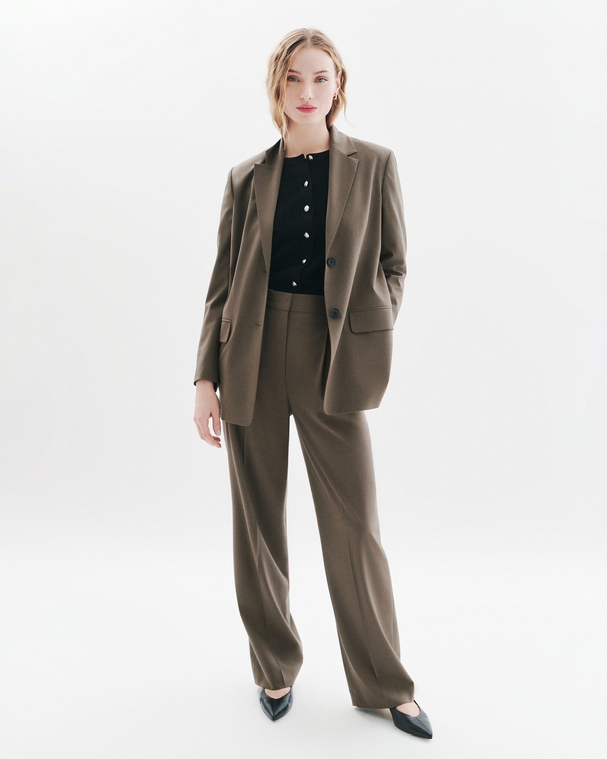Caroll - Pantalón sartorial de mujer con pinzas de talle alto.