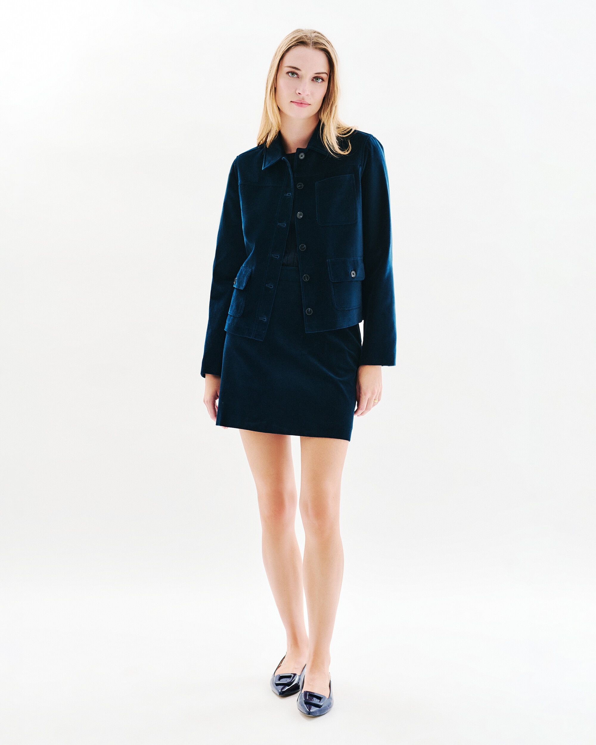 Caroll - Chaqueta de mujer en terciopelo de corte recto.
