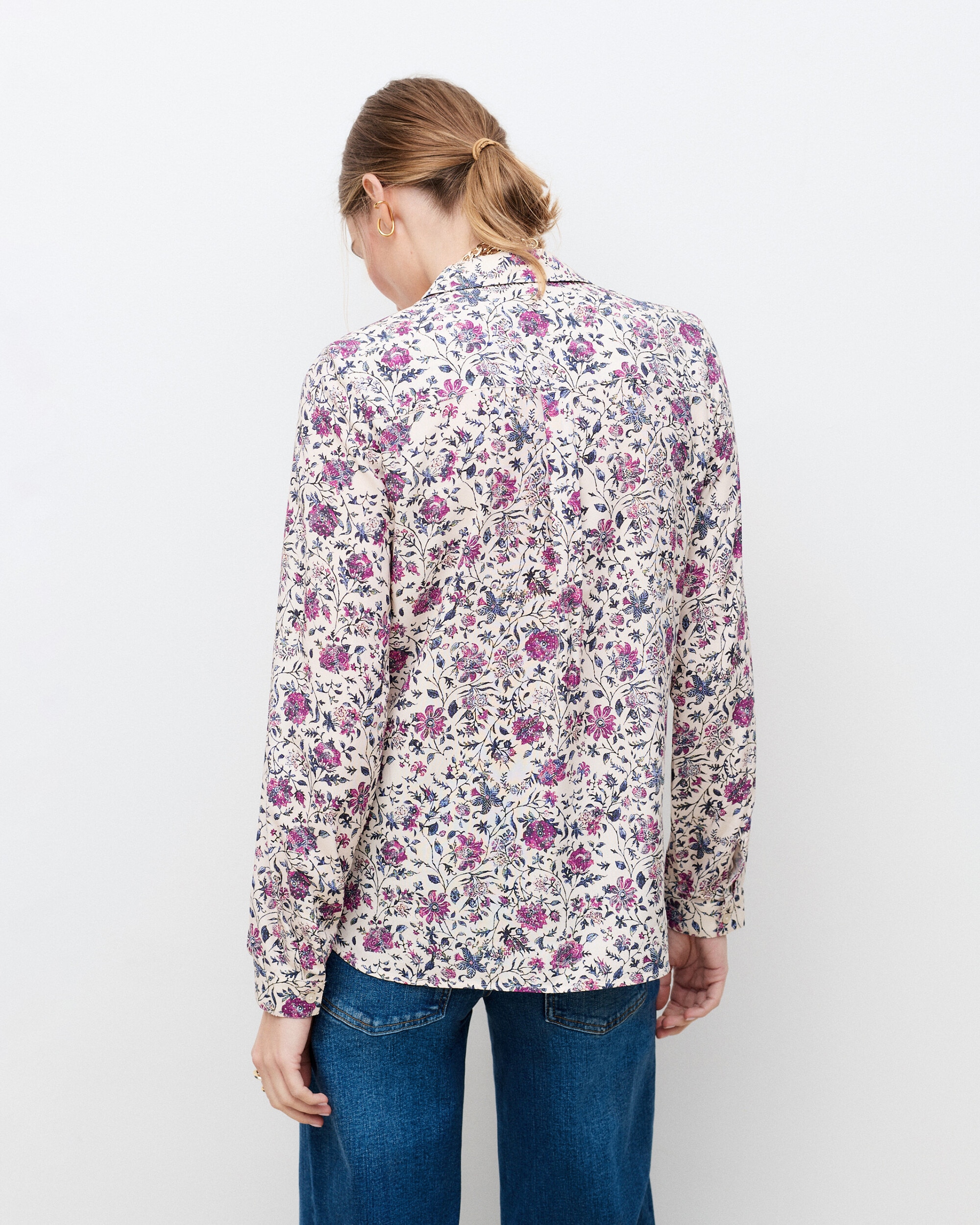 Camisa de mujer con manga larga y estampado floral - Caroll - Crema Crema-2