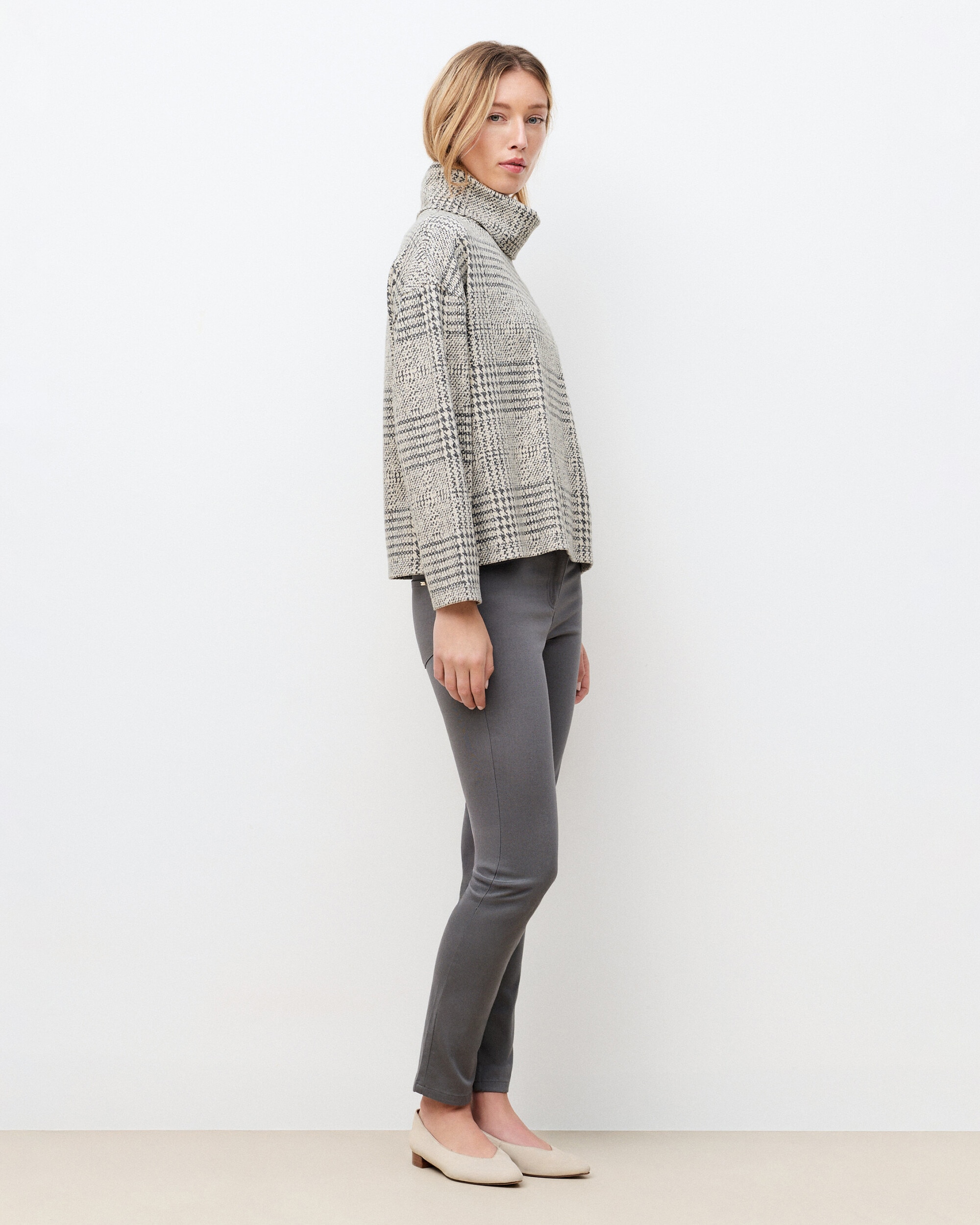 Caroll - Jersey de mujer con cuello alto y estampado tartán.