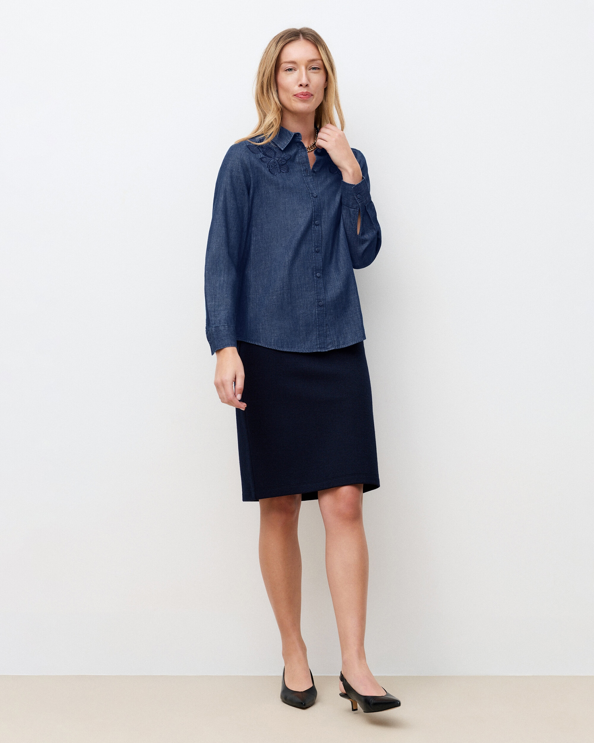 Caroll - Camisa vaquera de mujer con bordado.