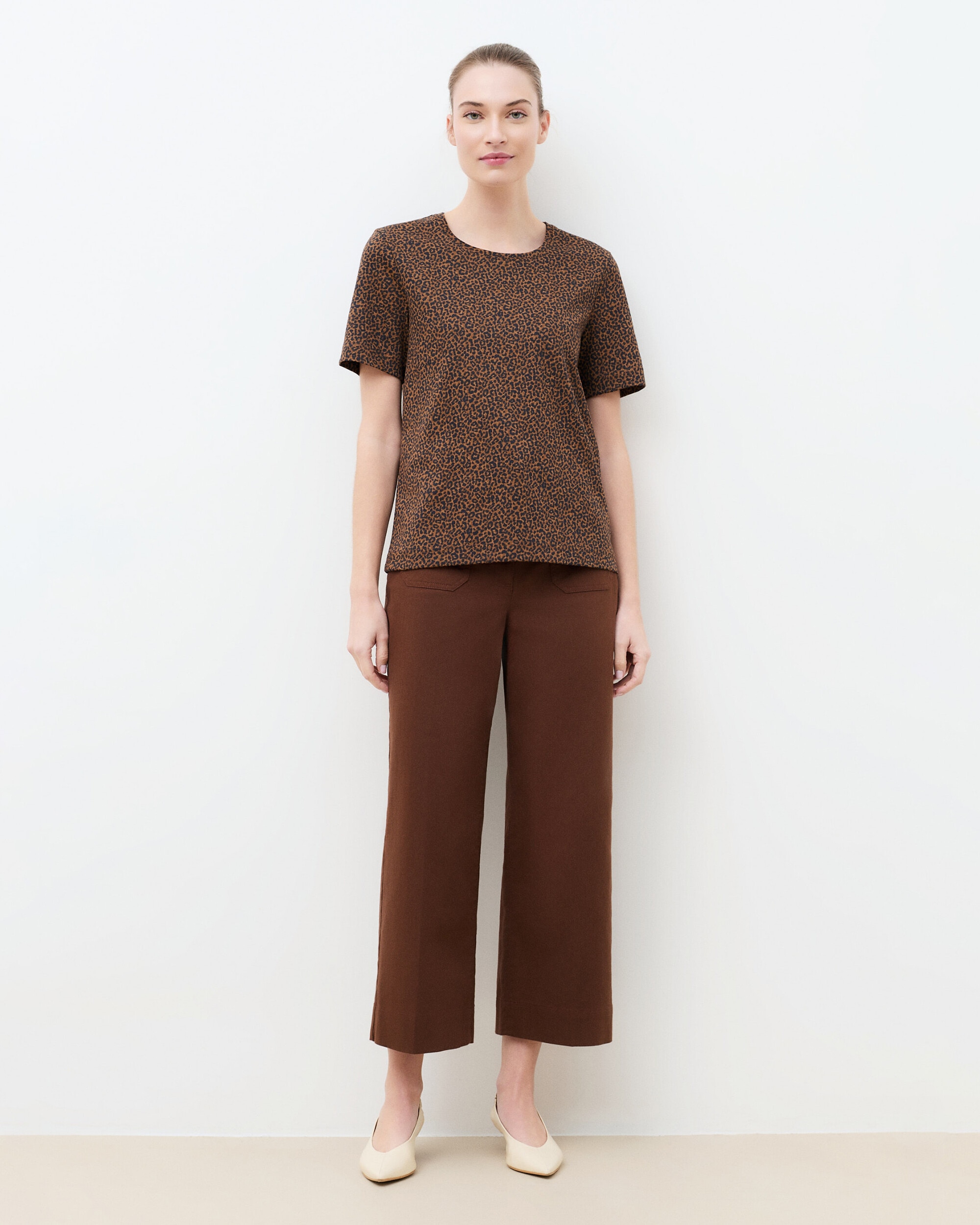Caroll - Camiseta de mujer de mujer con manga crota y estampado animalier.