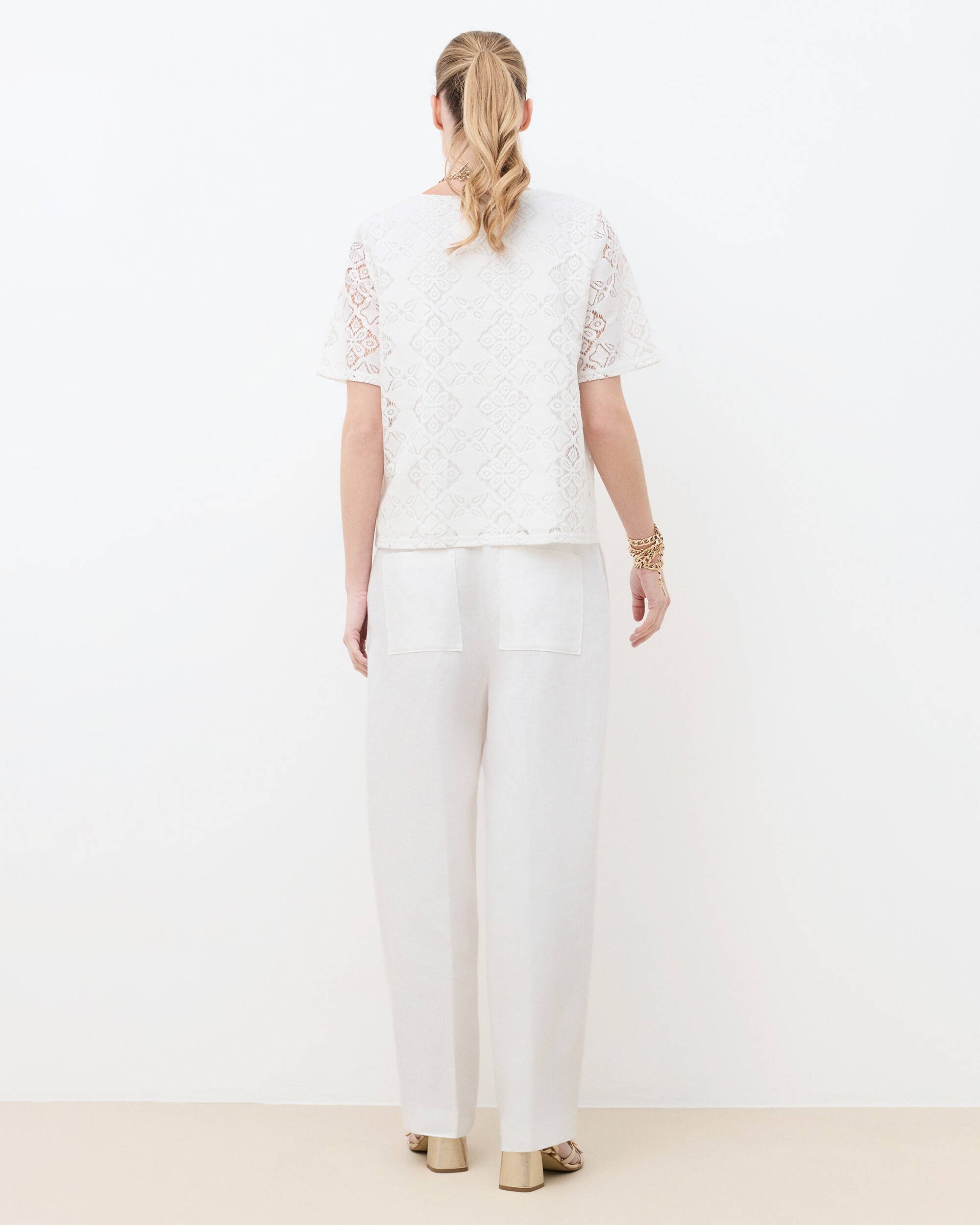 Camiseta de mujer con escote pico y efecto calado - Caroll - Natural Natural-2