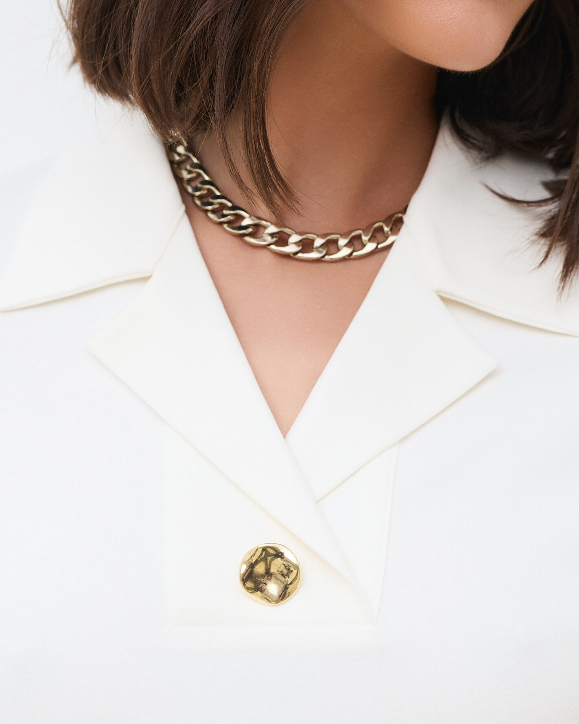 Polo de mujer de mujer con manga corta y botón decorativo - Caroll - Crudo Crudo-3