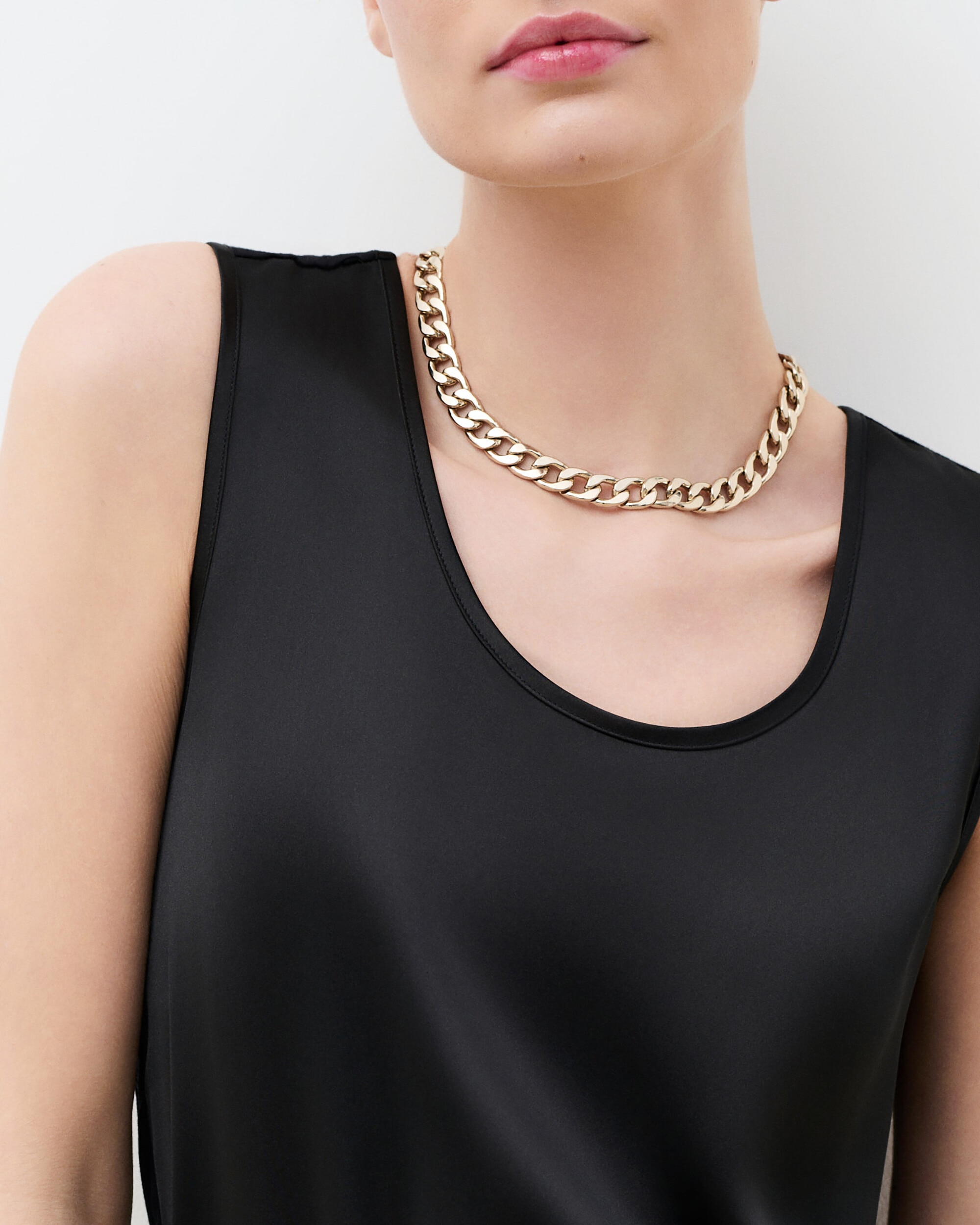 Camiseta de mujer sin mangas y escote redondo - Caroll - Negro Negro-3