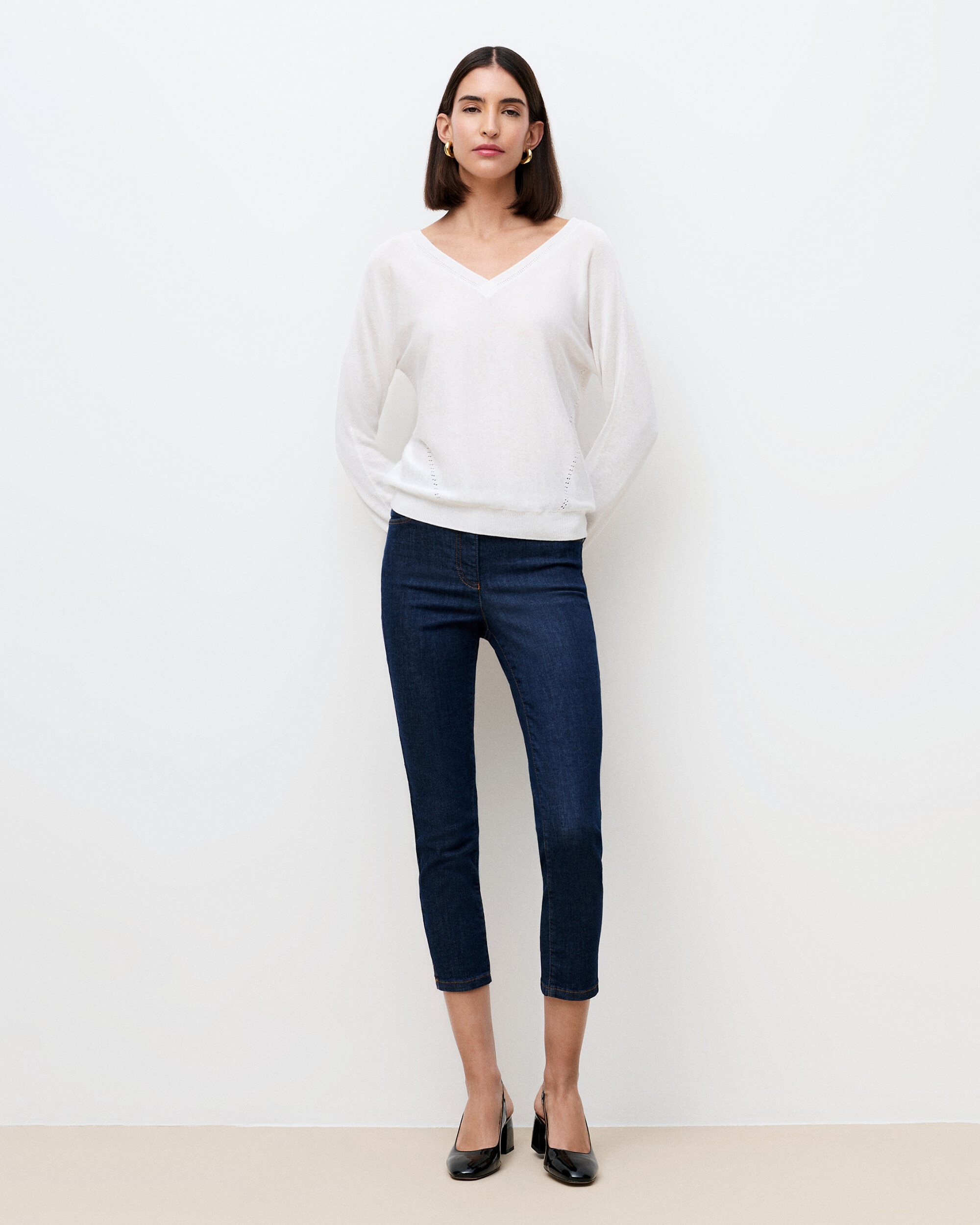 Caroll - Jersey de mujer con escote pico y detalle calado.