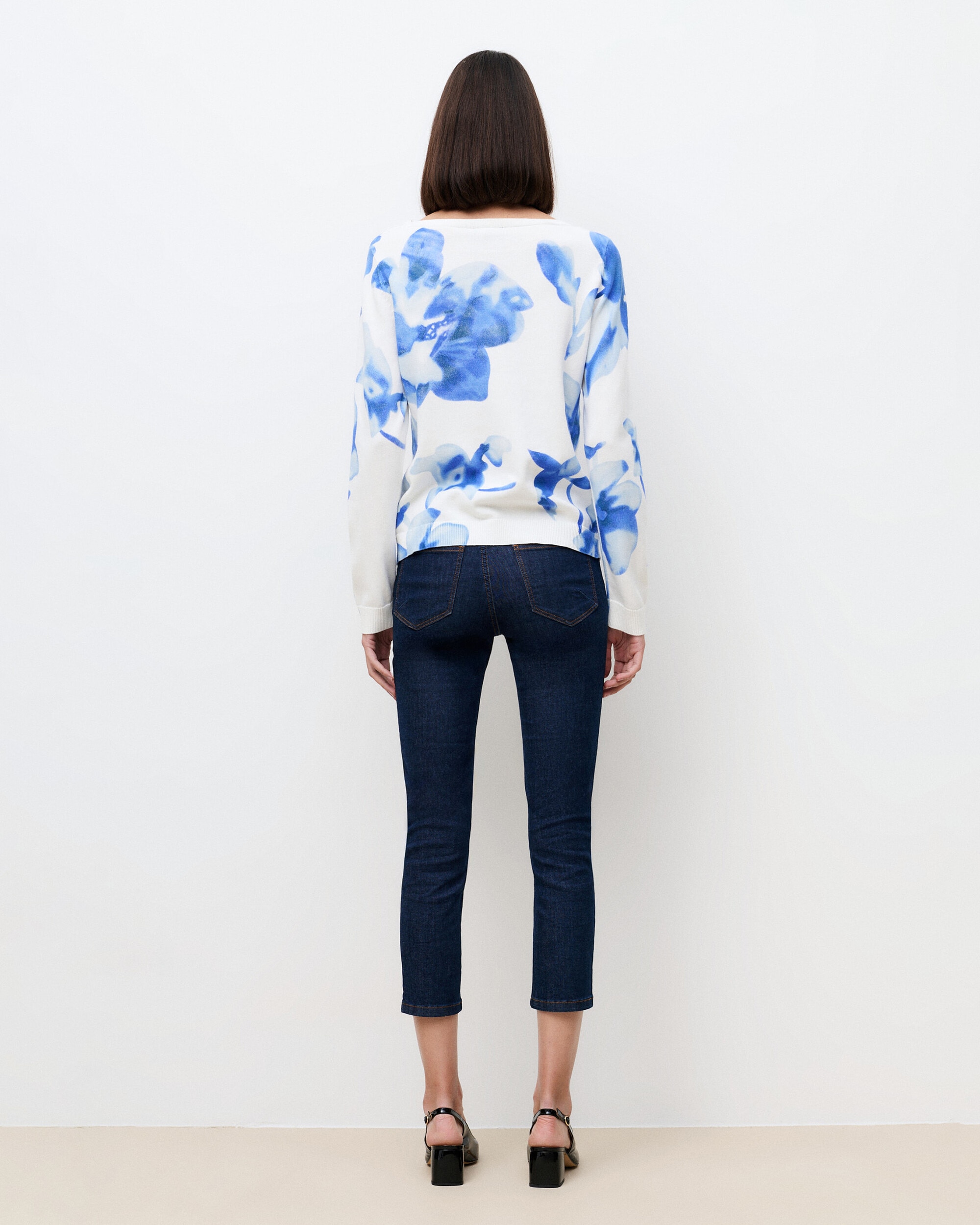 Jersey de mujer de mujer con estampado floral y escote barco - Caroll - Blanco / Azul Blanco / Azul-2