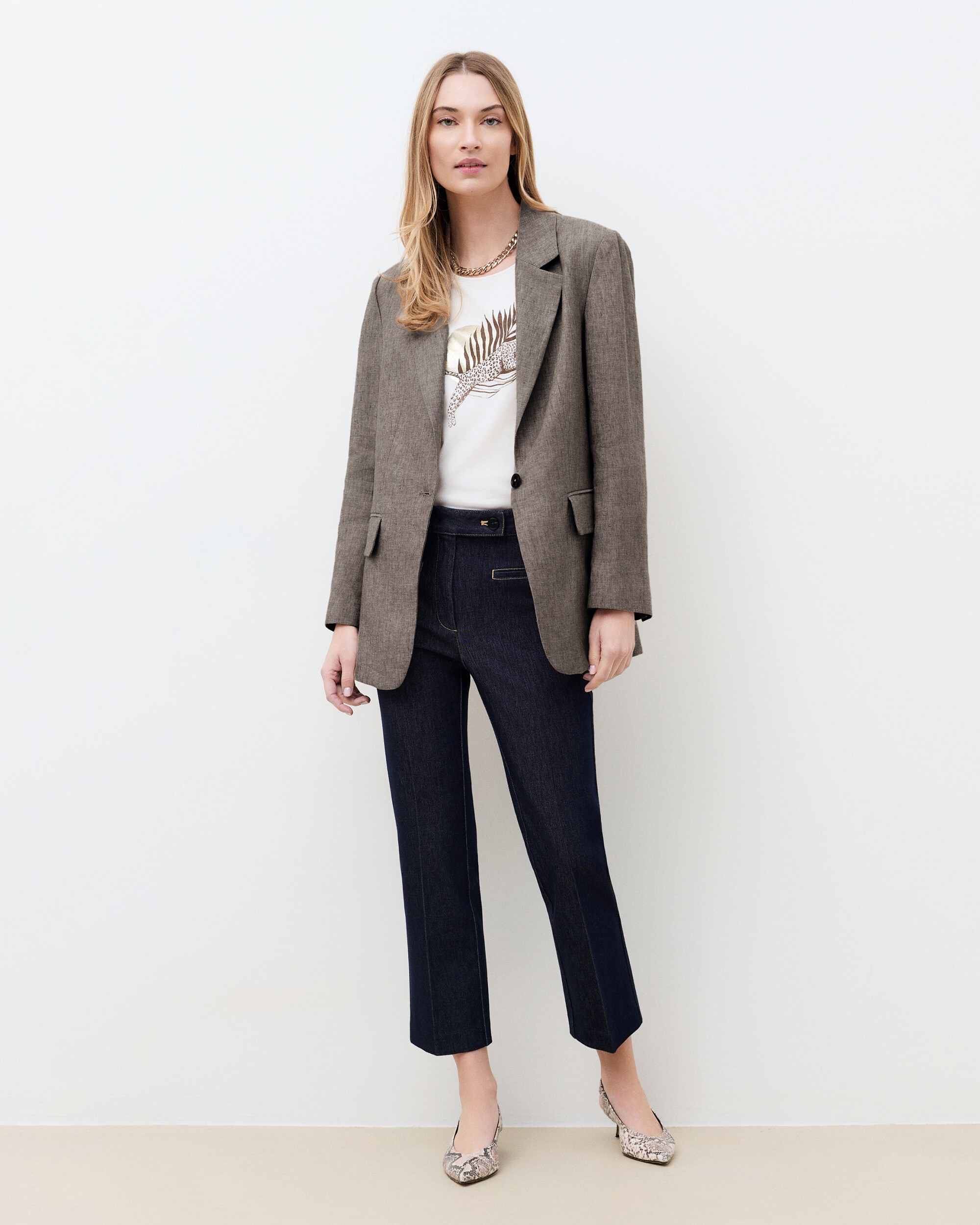 Caroll - Blazer de mujer de mujer con bolsillos italianos en lino 100%.