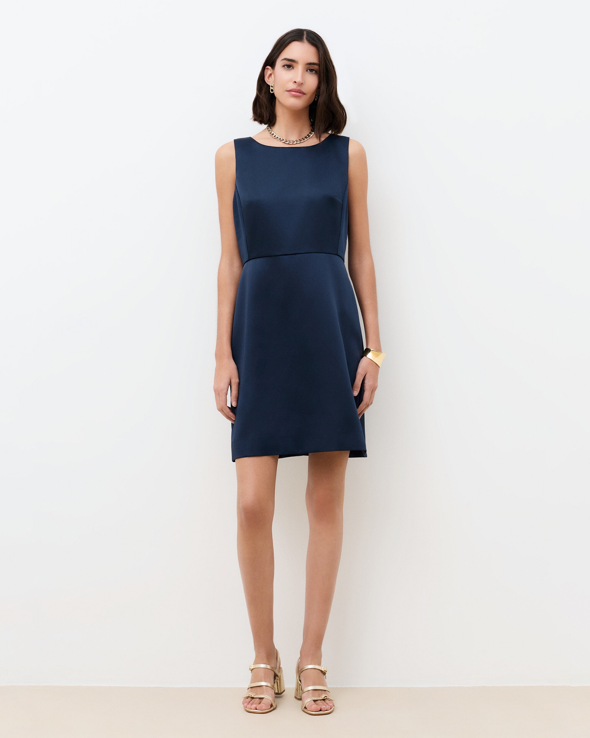 Caroll - Vestido corto sin mangas con escote barco.