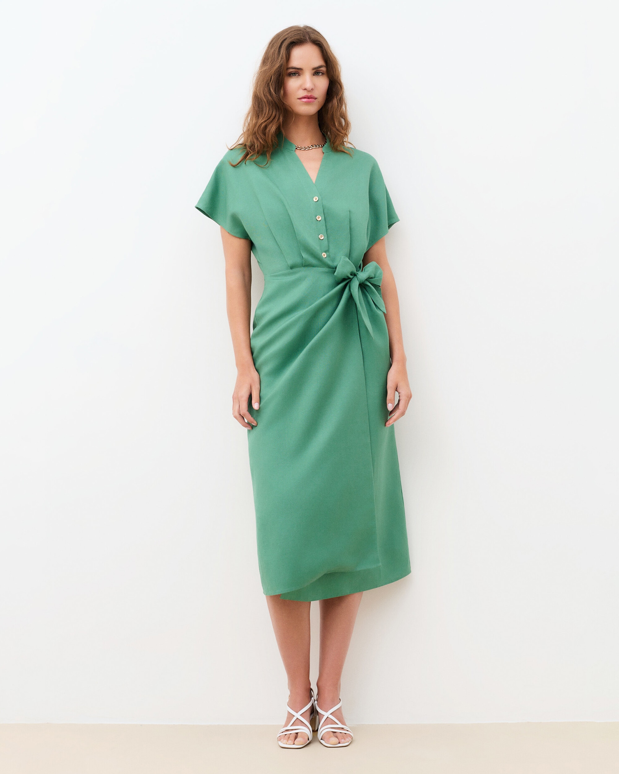 Vestido midi con cintura fruncida y escote pico - Caroll - Verde menta Verde menta-1