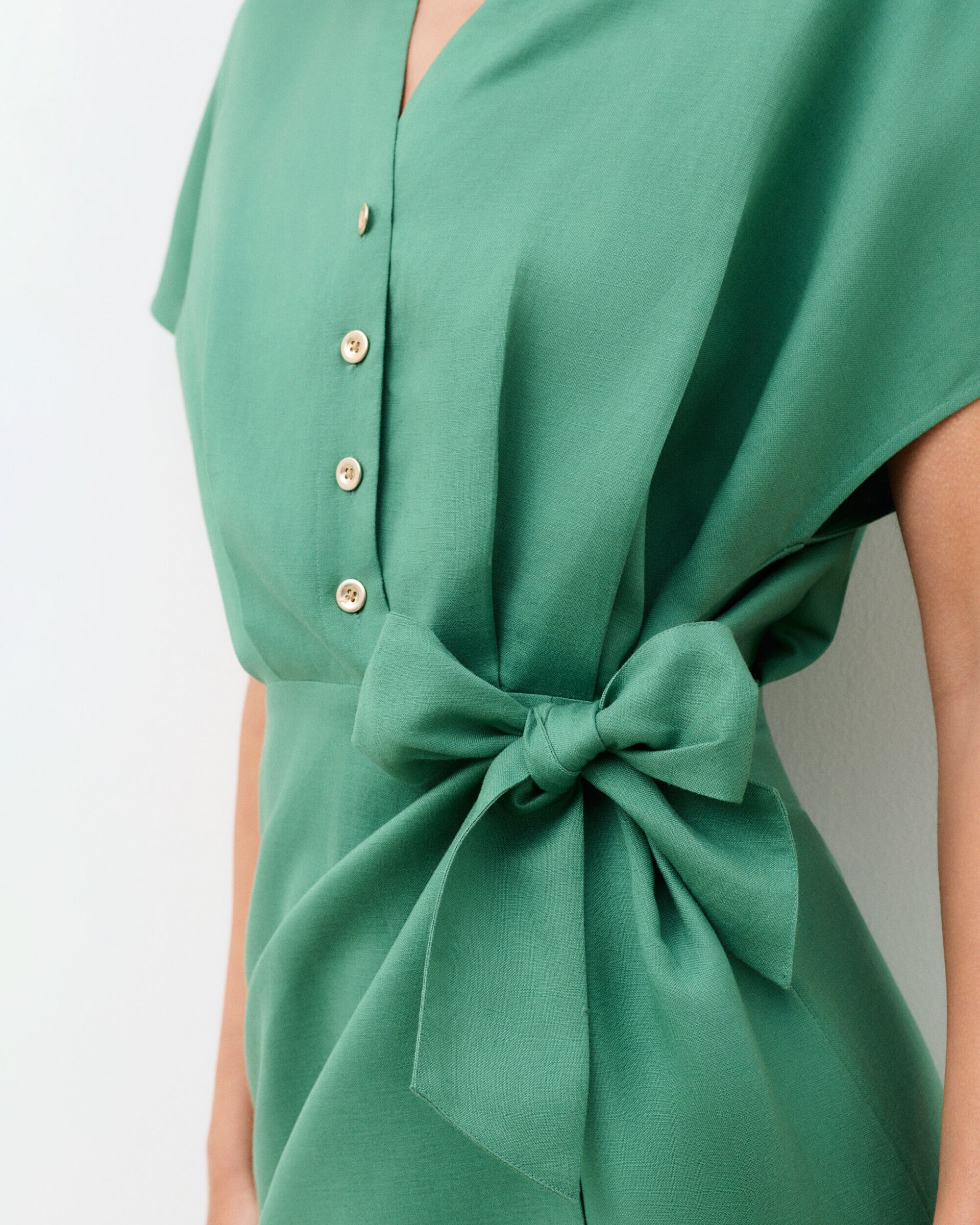 Vestido midi con cintura fruncida y escote pico - Caroll - Verde menta Verde menta-3