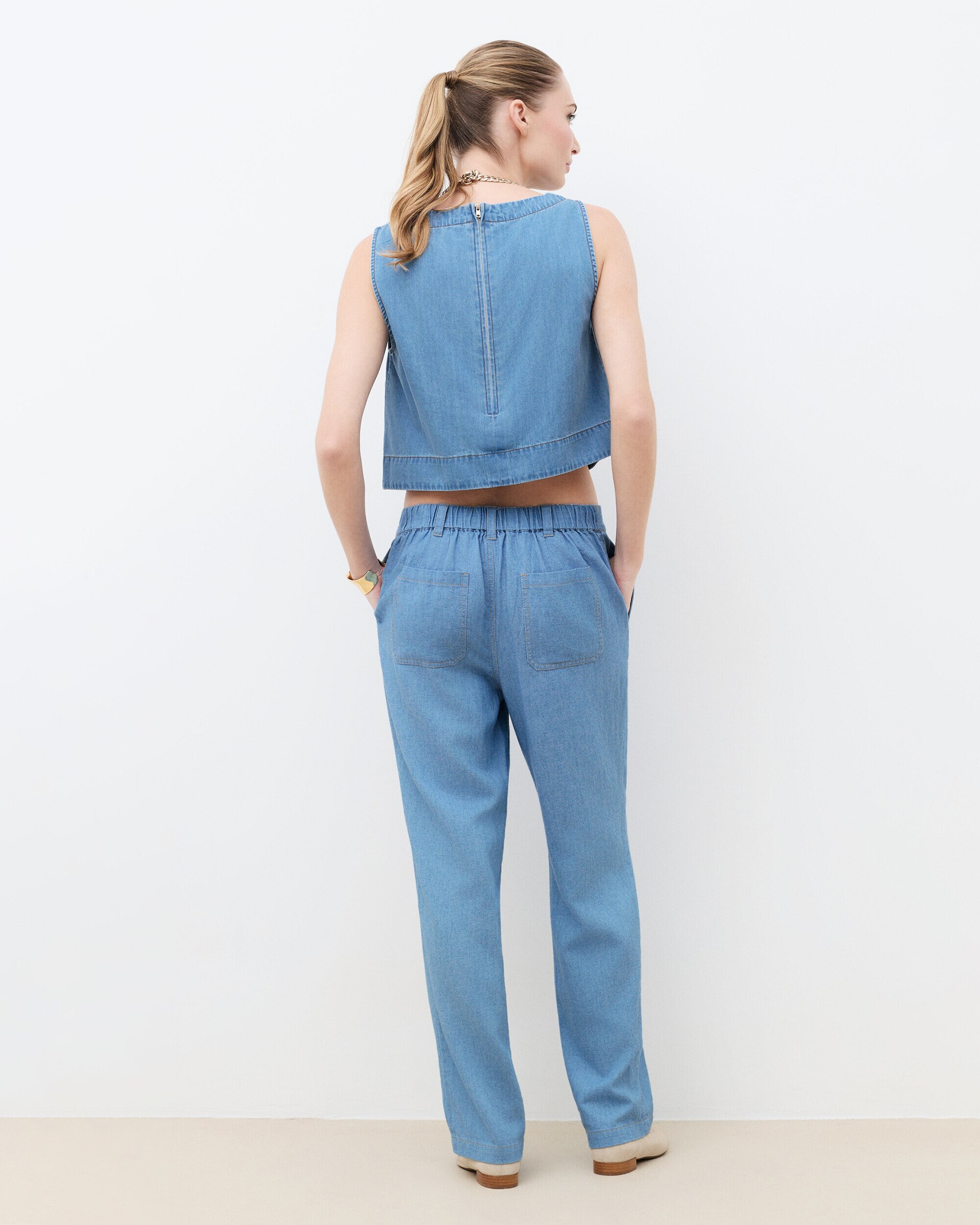Top crop de mujer en denim sin mangas - Caroll - Azul Azul-2