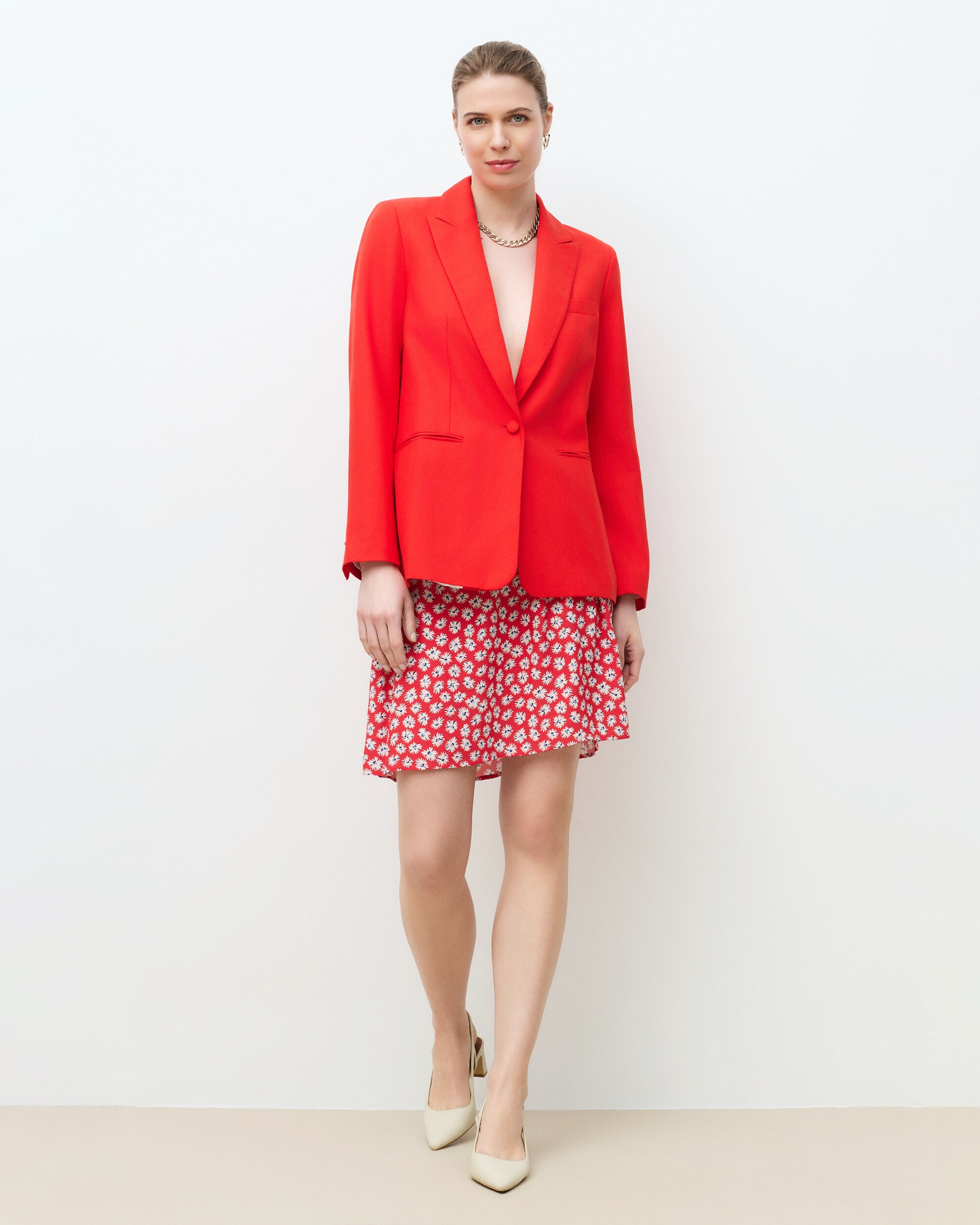 Caroll - Blazer de mujer con cuello sastre.
