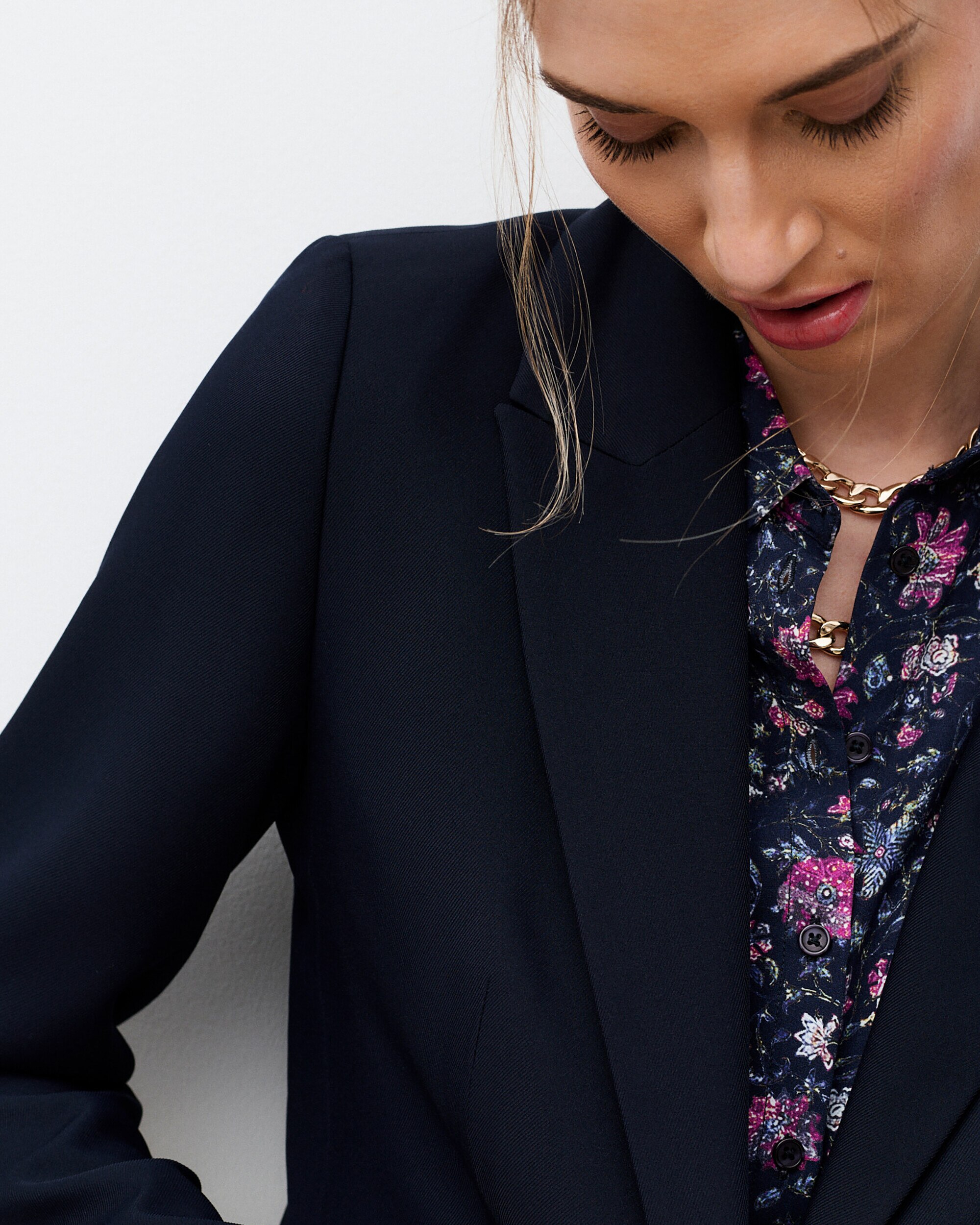 Blazer de mujer de corte entallado con bolsillos italianos - Caroll - Azul Azul-3
