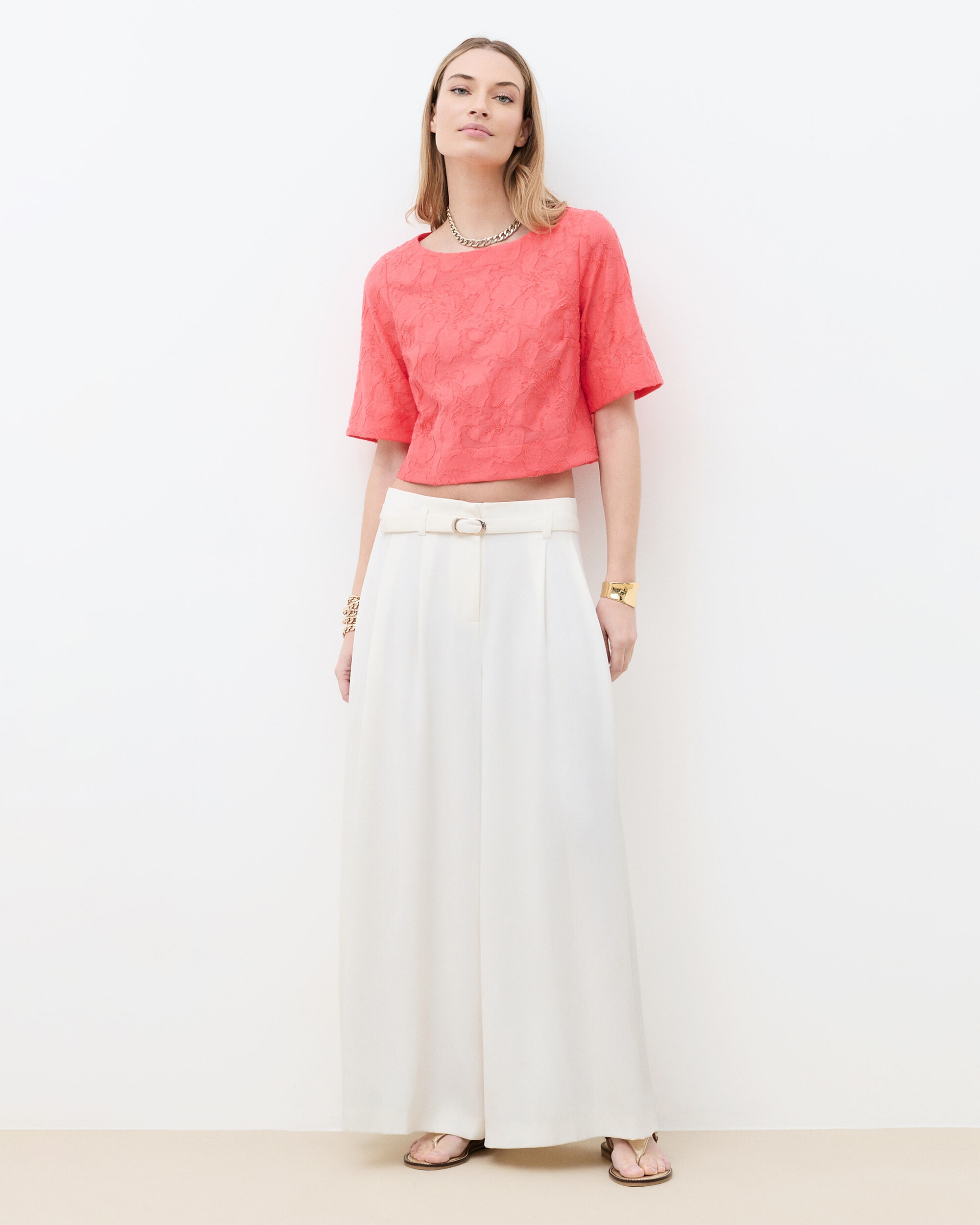 Caroll - Blusa de mujer corte crop con manga francesa.