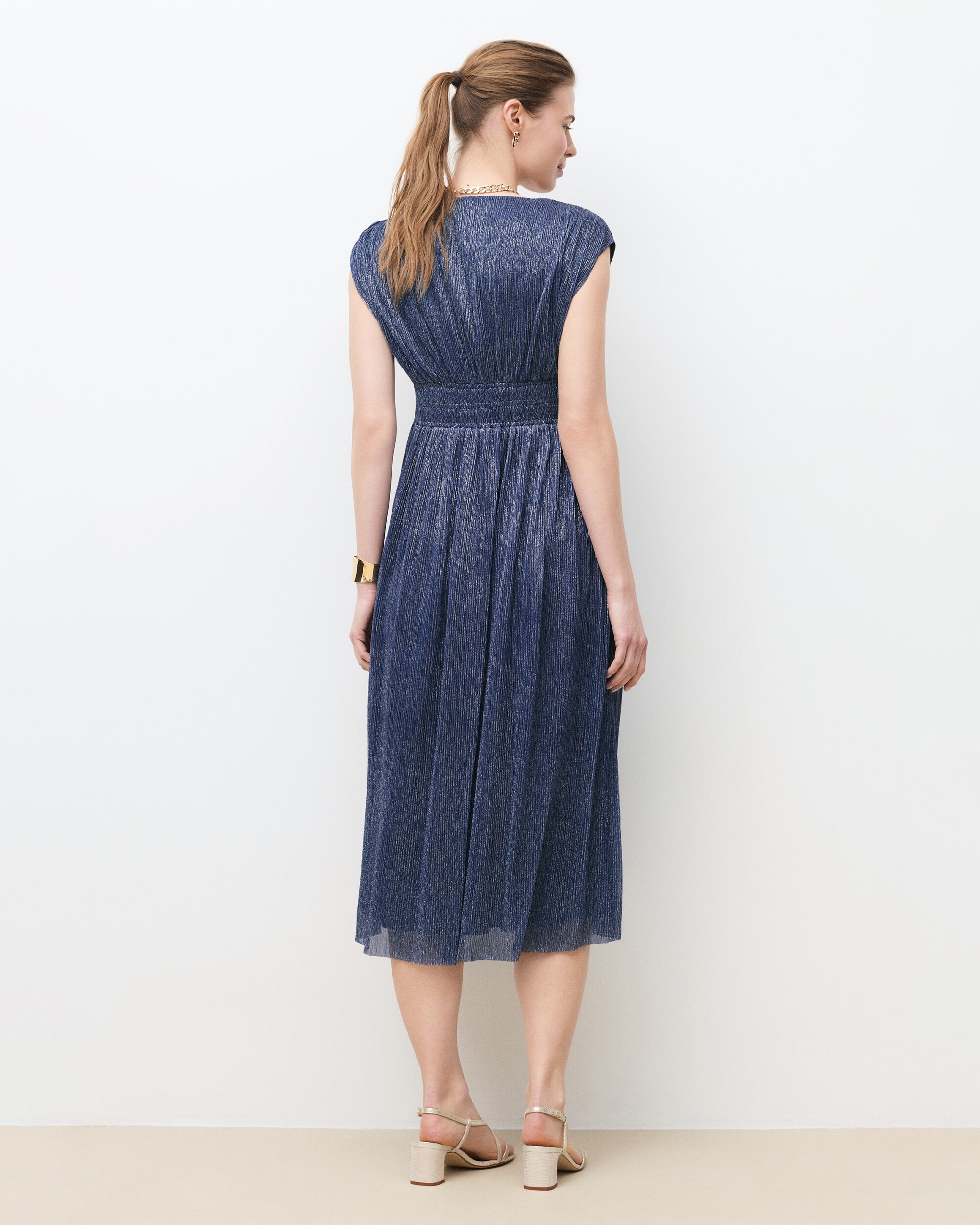 Vestido midi sin mangas con cintura fruncida - Caroll - Azul marino Azul marino-2