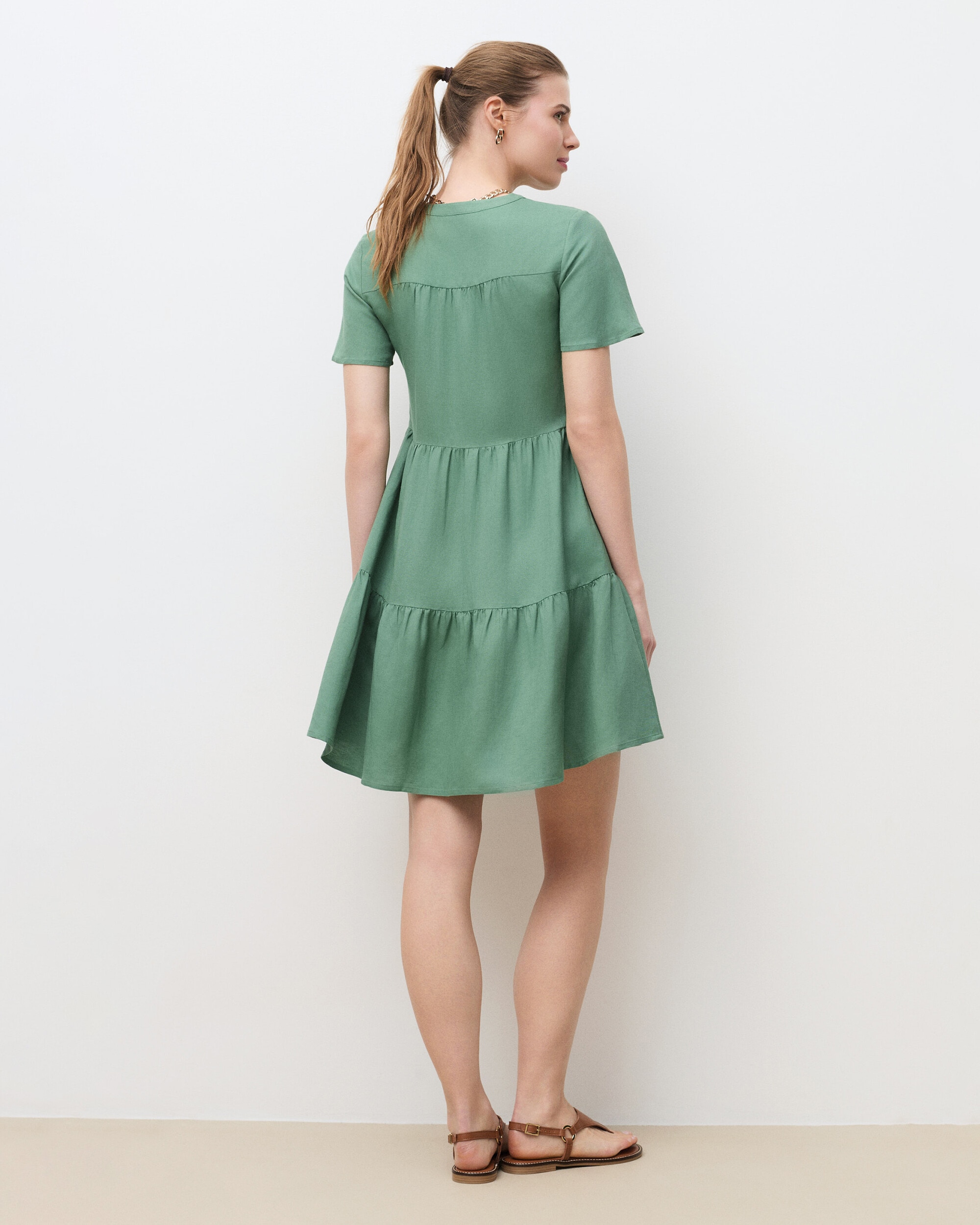 Vestido corto con escote pico en lino - Caroll - Verde menta Verde menta-2
