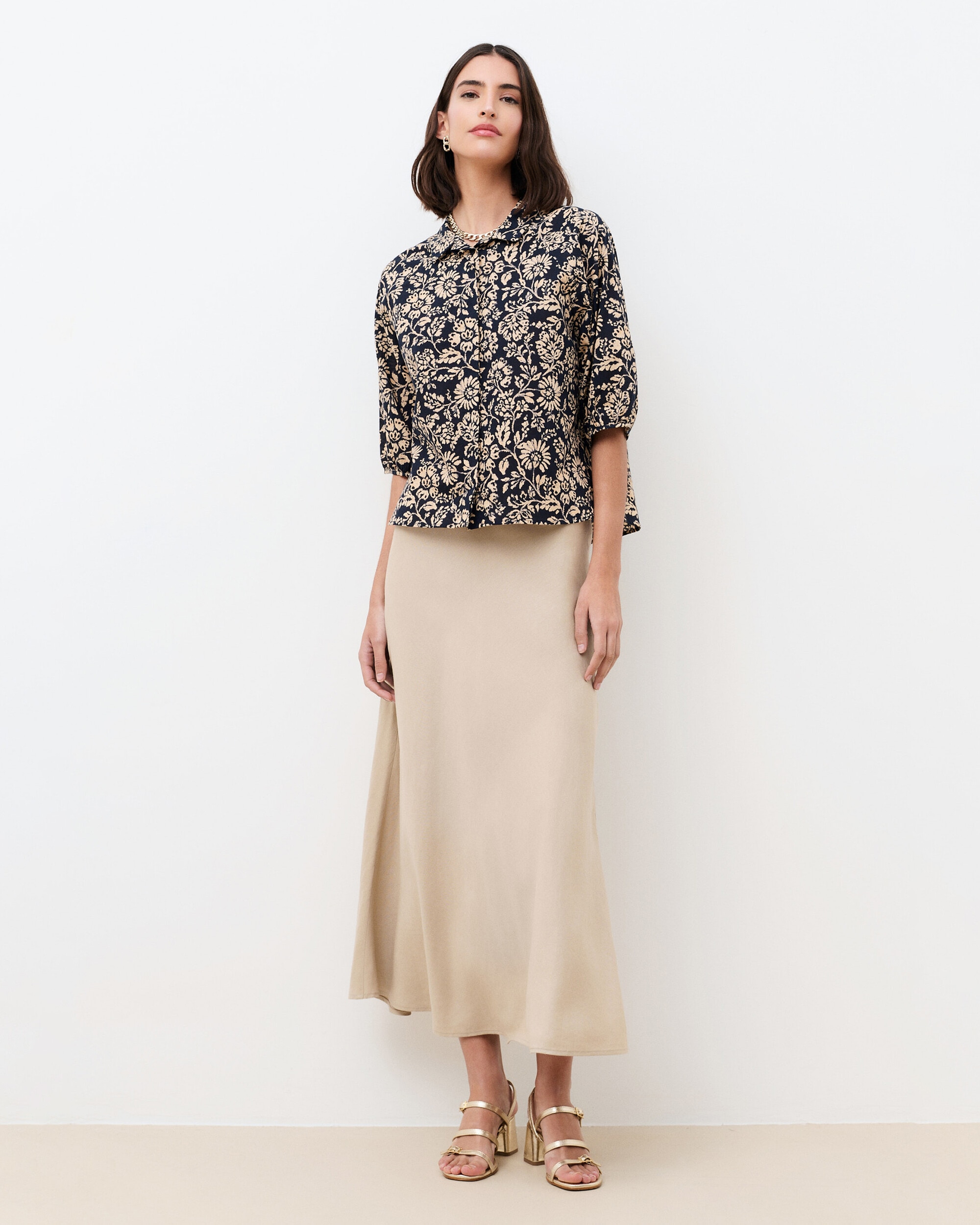 Caroll - Camisa de mujer de mujer con estampado floral y manga francesa.