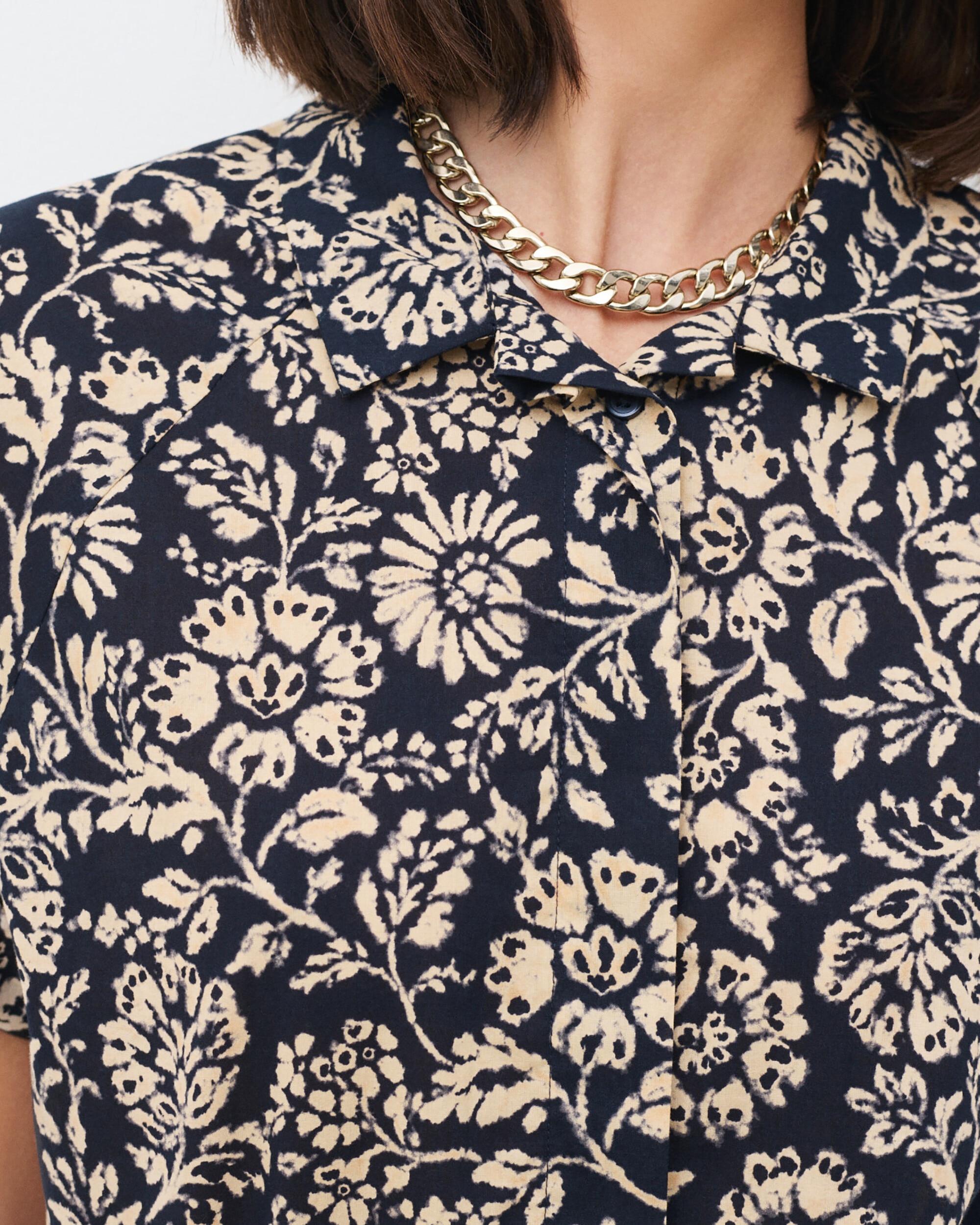 Camisa de mujer de mujer con estampado floral y manga francesa - Caroll - Azul marino / Verde Azul marino / Verde-3