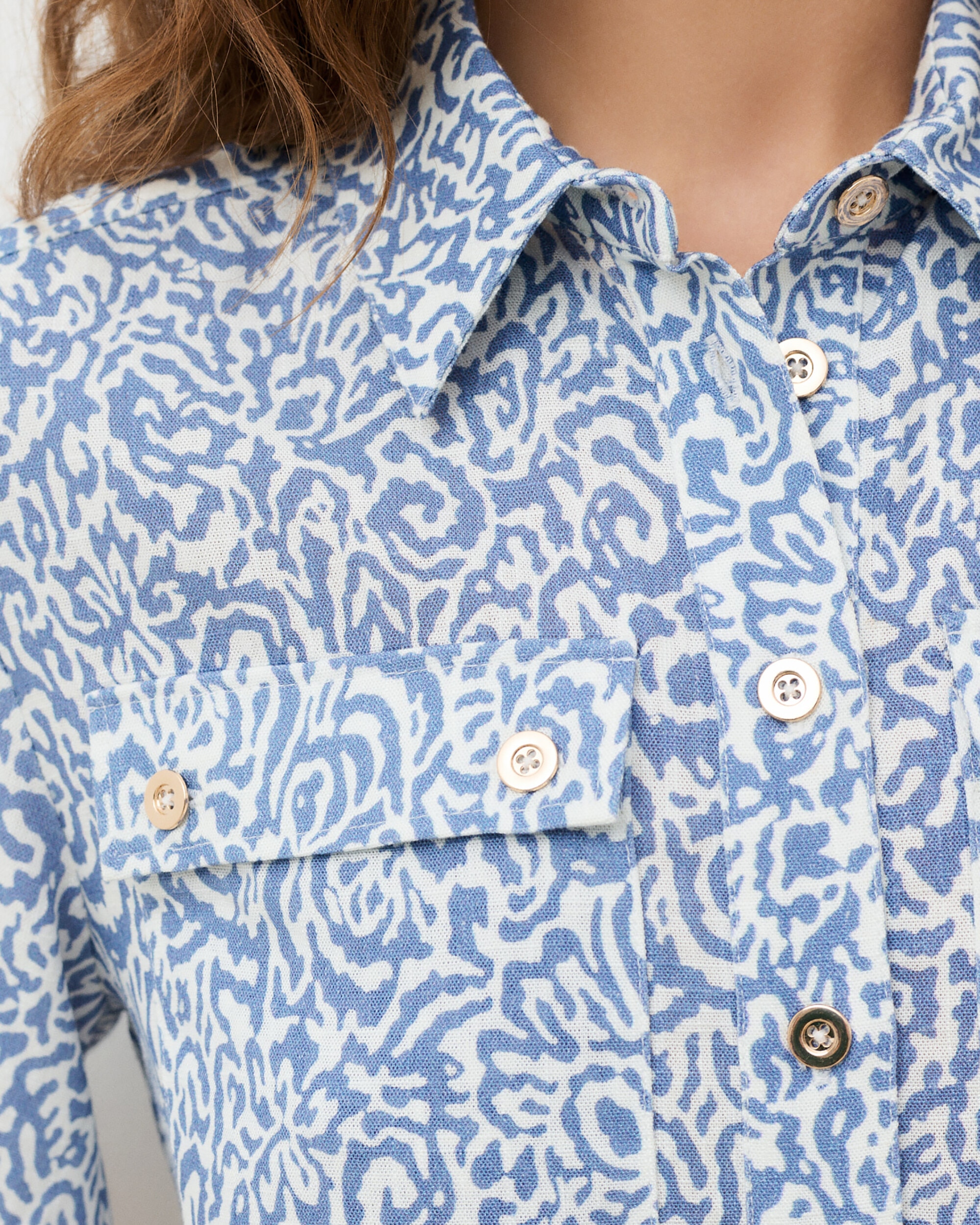 Camisa de mujer con bolsillos y estampado - Caroll - Azul Azul-3