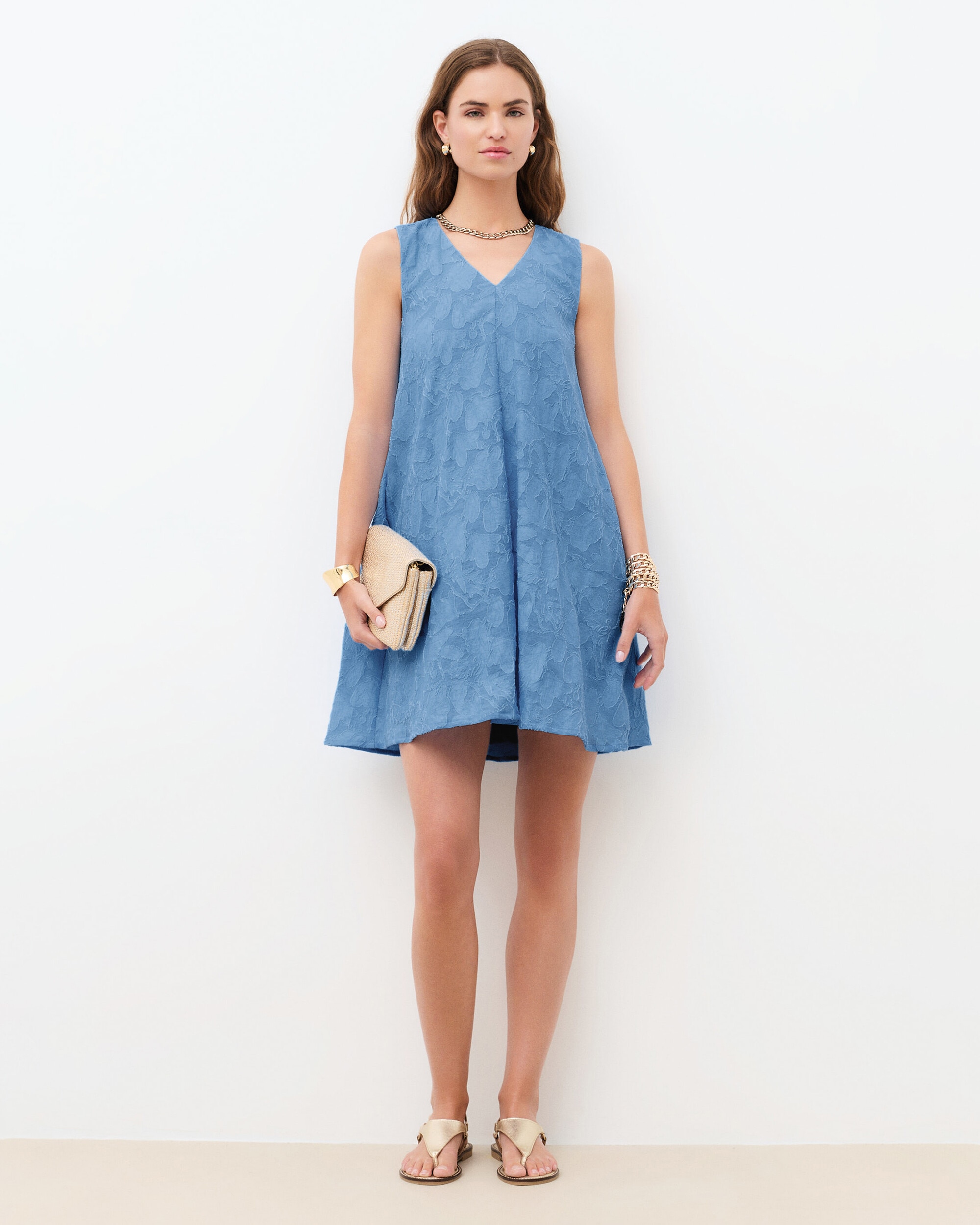 Caroll - Vestido corto sin mangas con efecto calado.